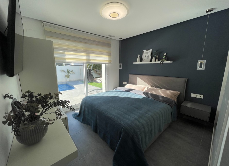 Sale - Detached Villa -
Benijofar - Centro