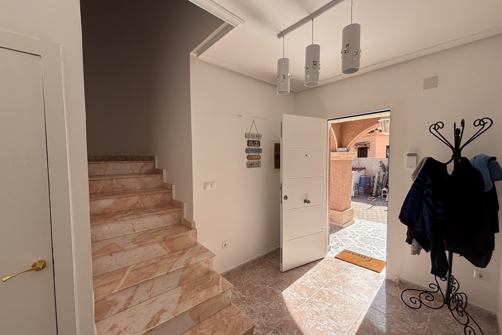 Sale - Detached Villa -
Benijofar - Costa Blanca