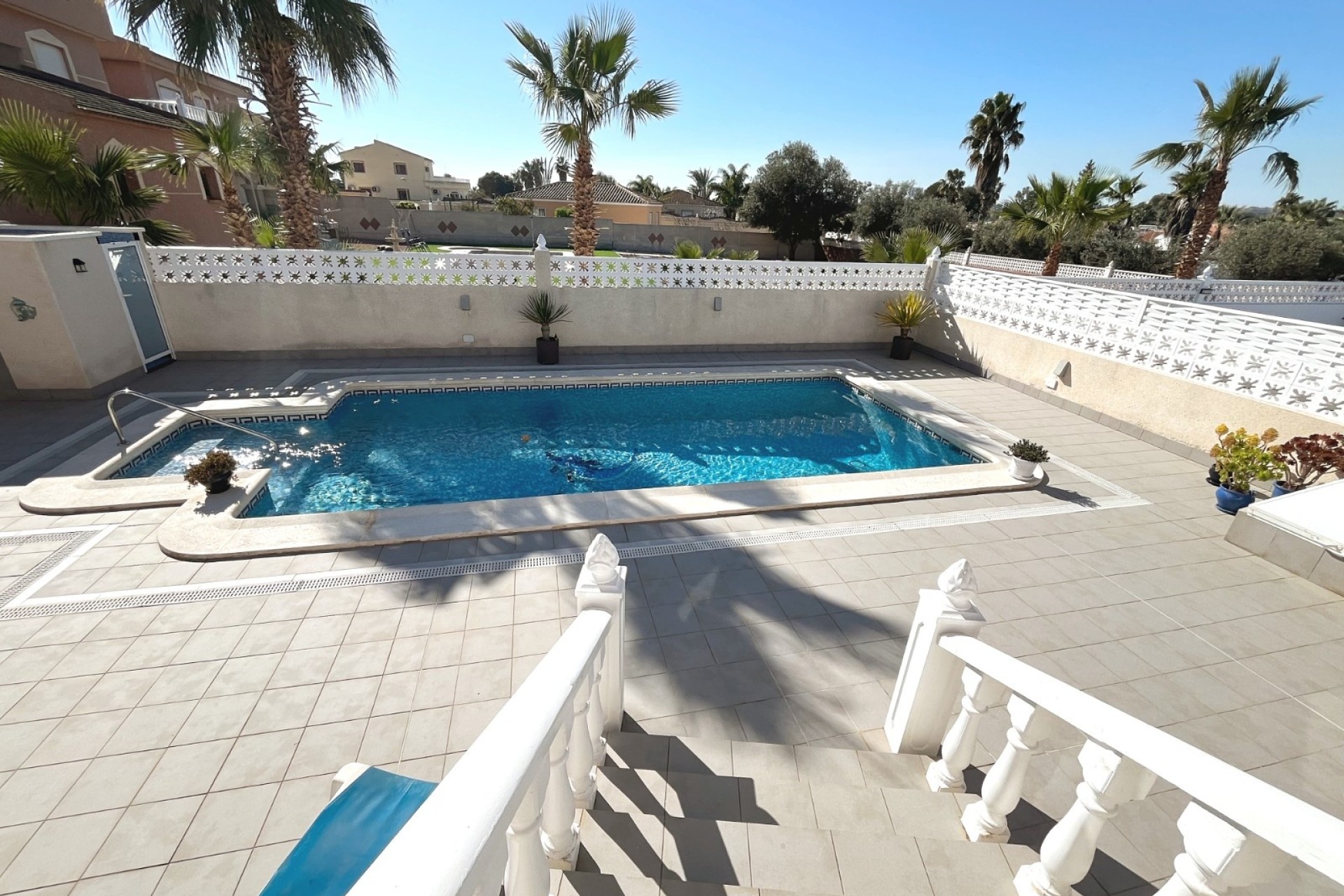Sale - Detached Villa -
Benijofar - Monte Azul
