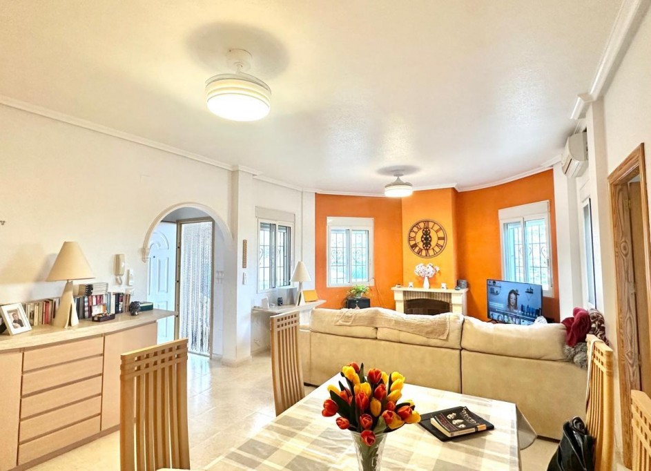 Sale - Detached Villa -
Bigastro - Comunidad valenciana