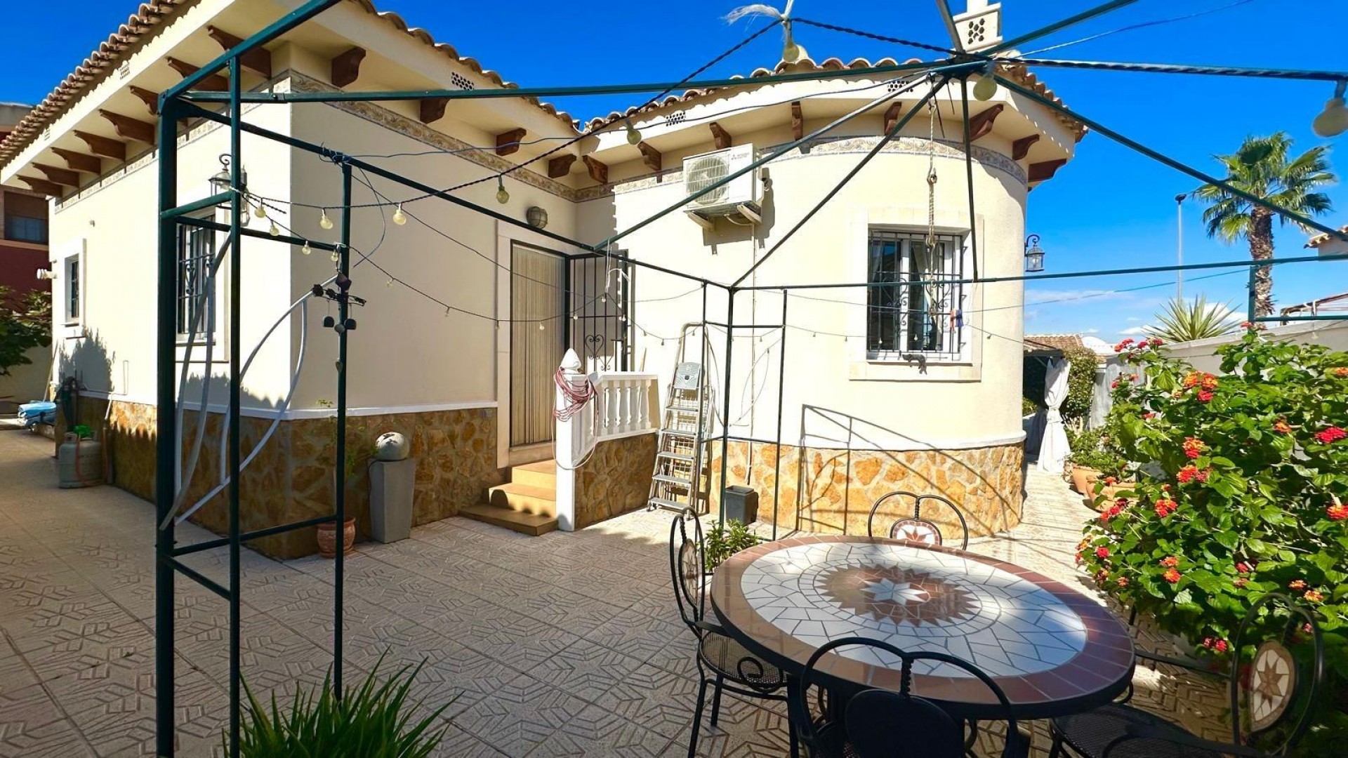 Sale - Detached Villa -
Bigastro - Comunidad valenciana