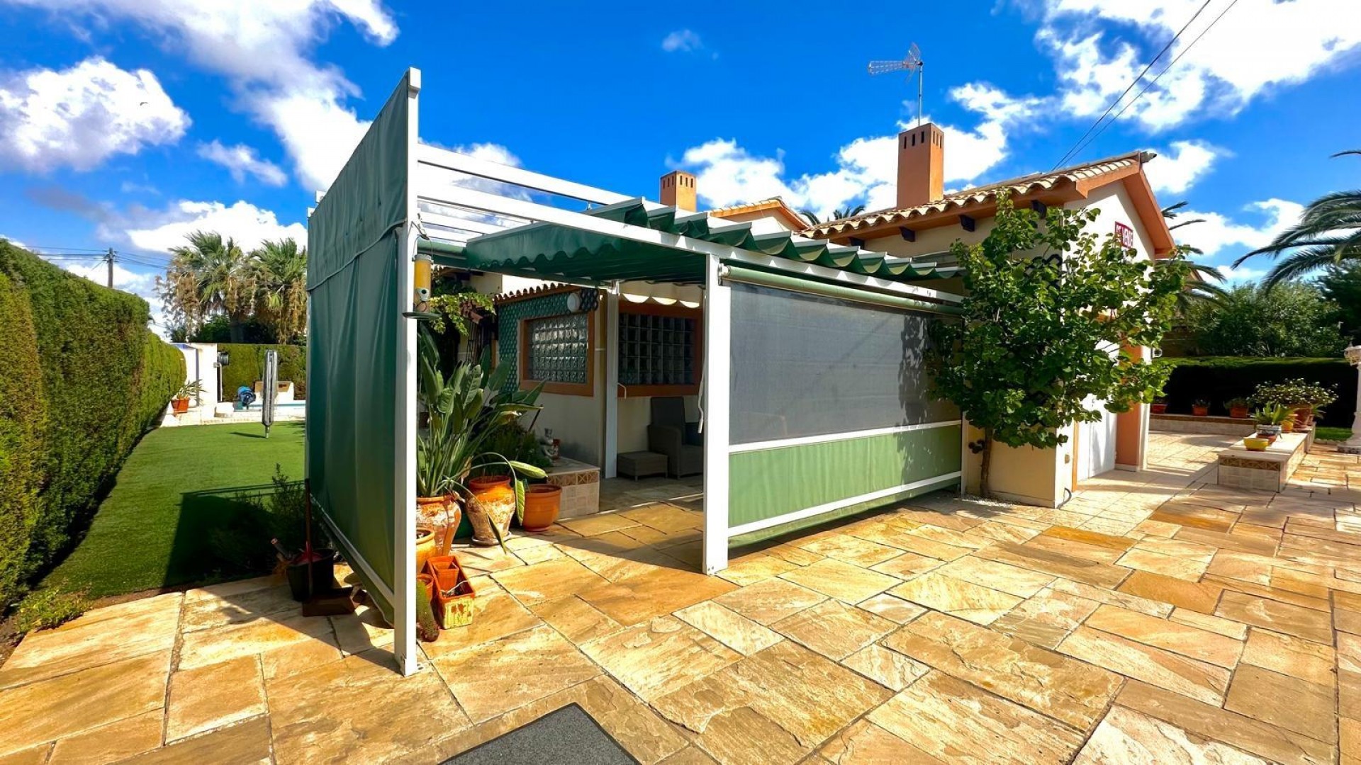 Sale - Detached Villa -
Cabo Roig - Costa blanca