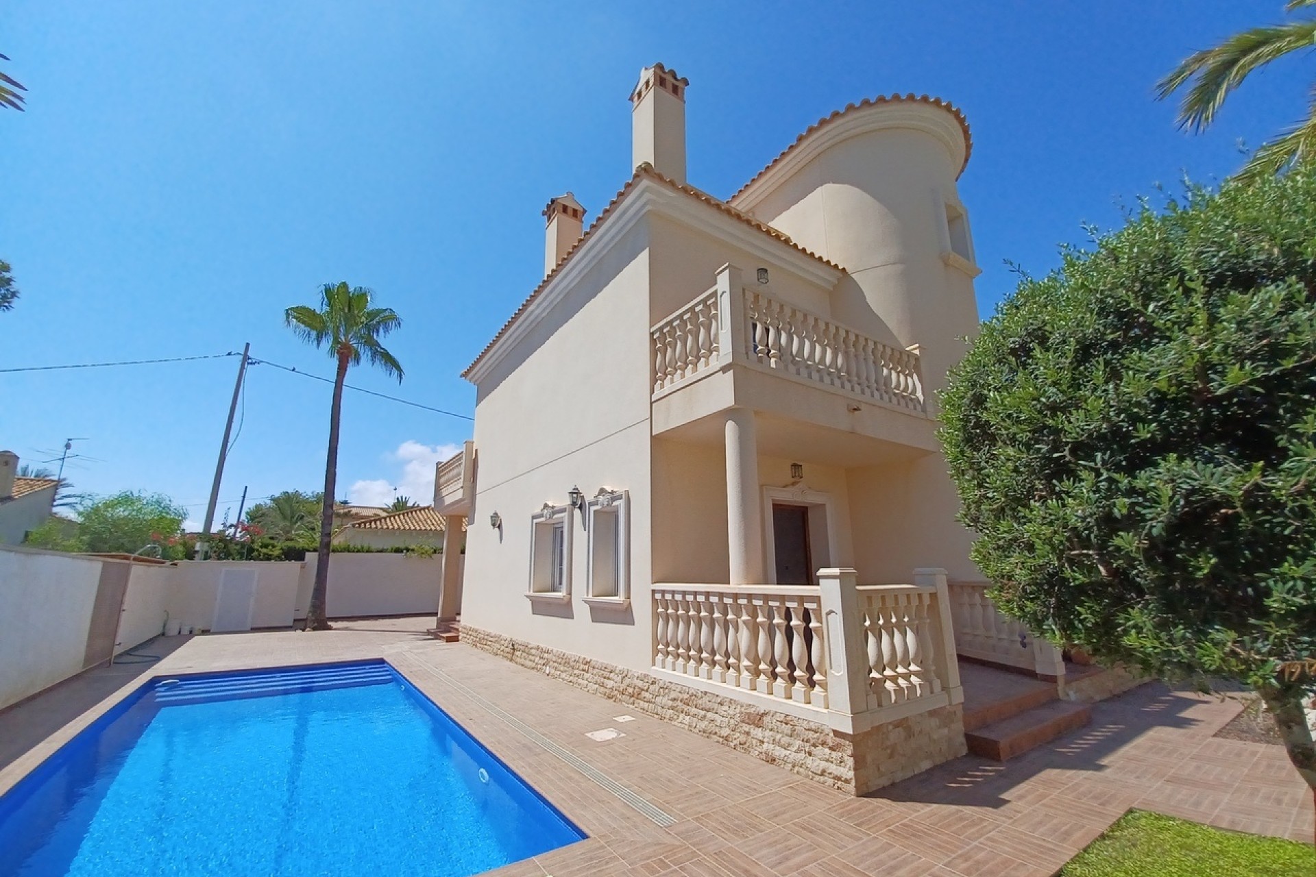Sale - Detached Villa -
Cabo Roig - Costa Blanca