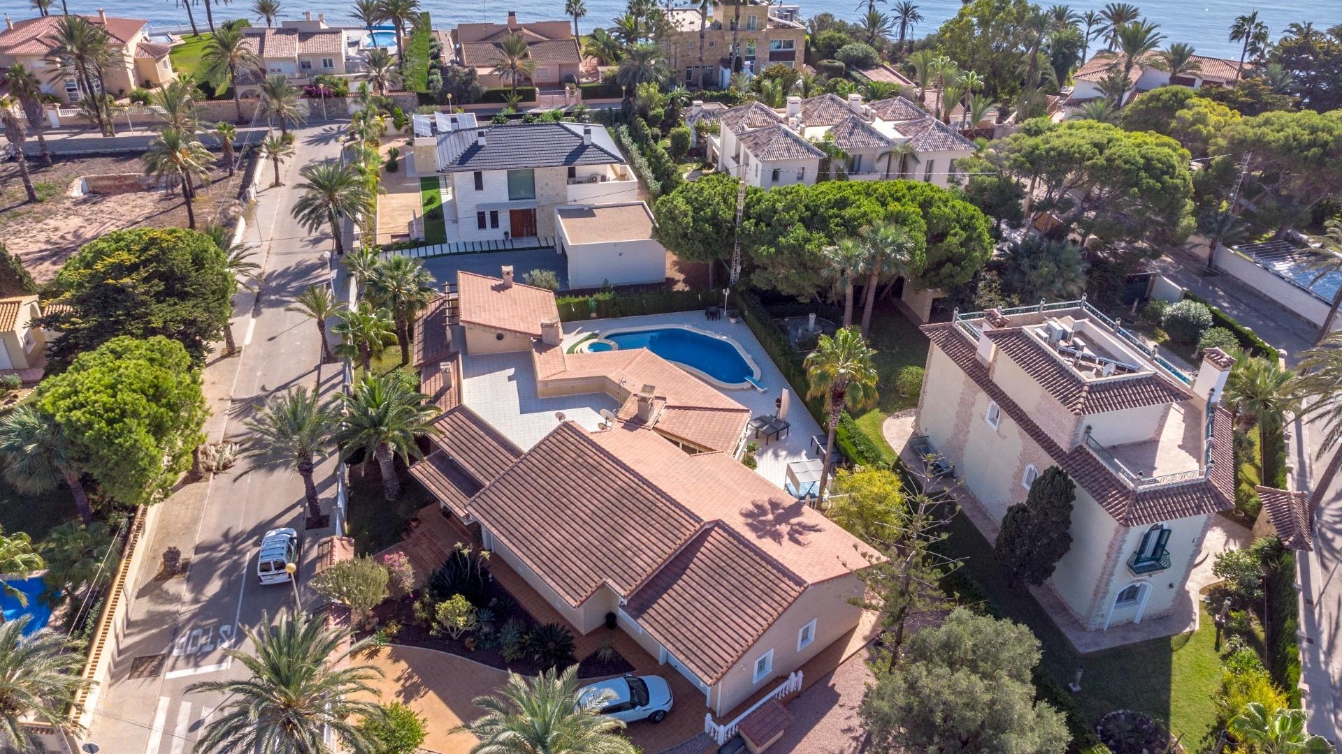 Sale - Detached Villa -
Cabo Roig - MUY CERCA DE LA PLAYA