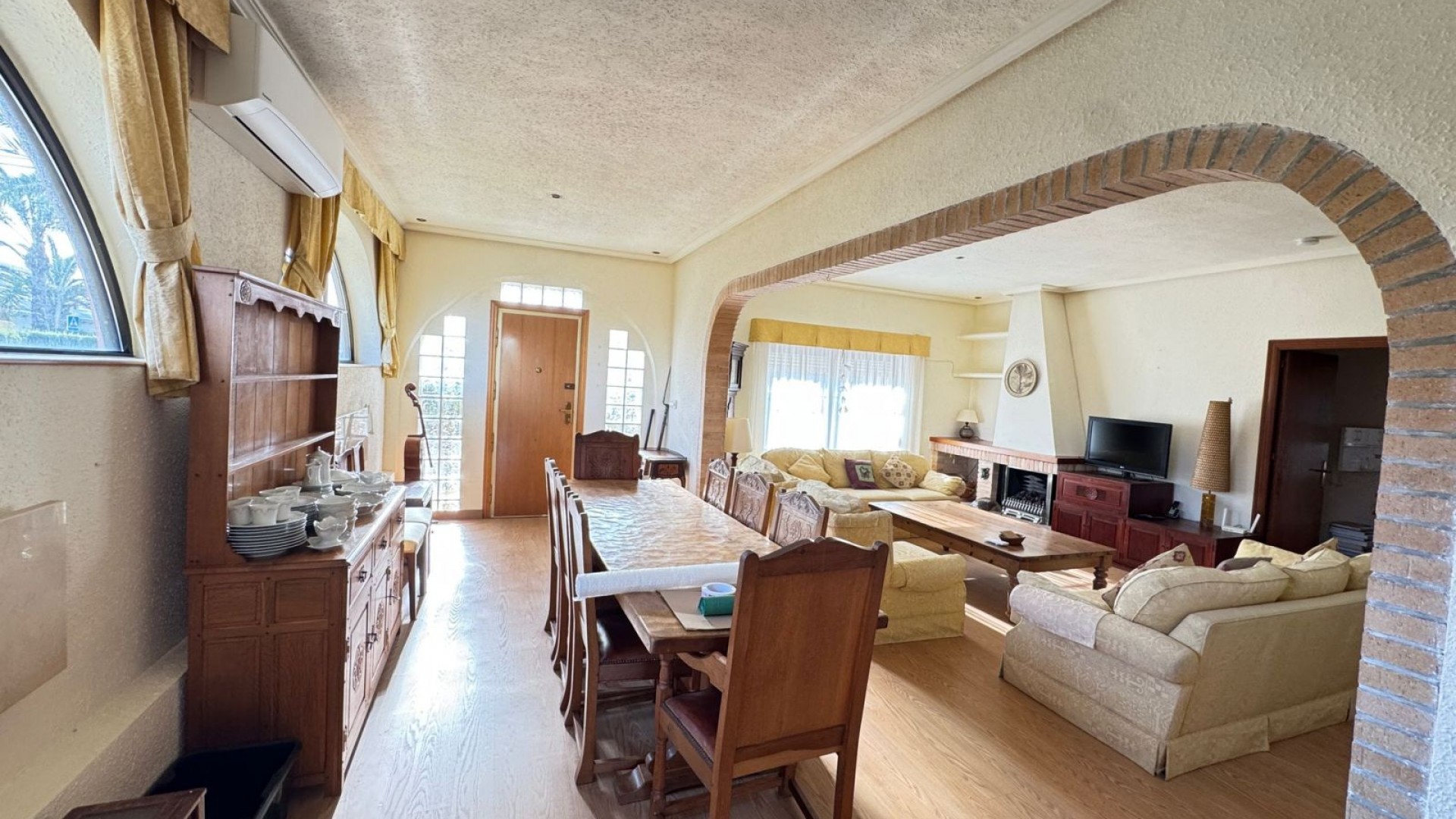 Sale - Detached Villa -
Cabo Roig