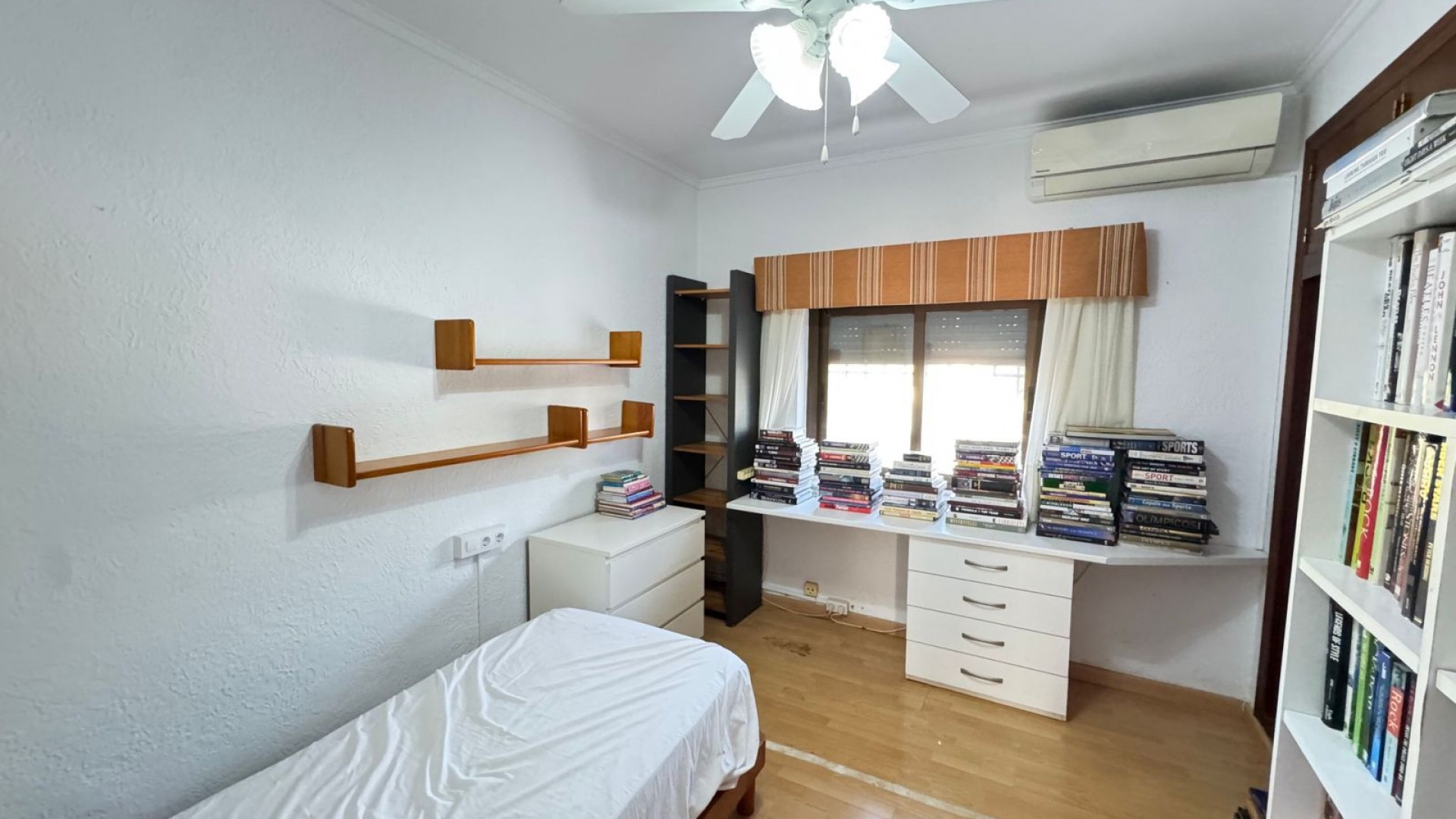 Sale - Detached Villa -
Cabo Roig