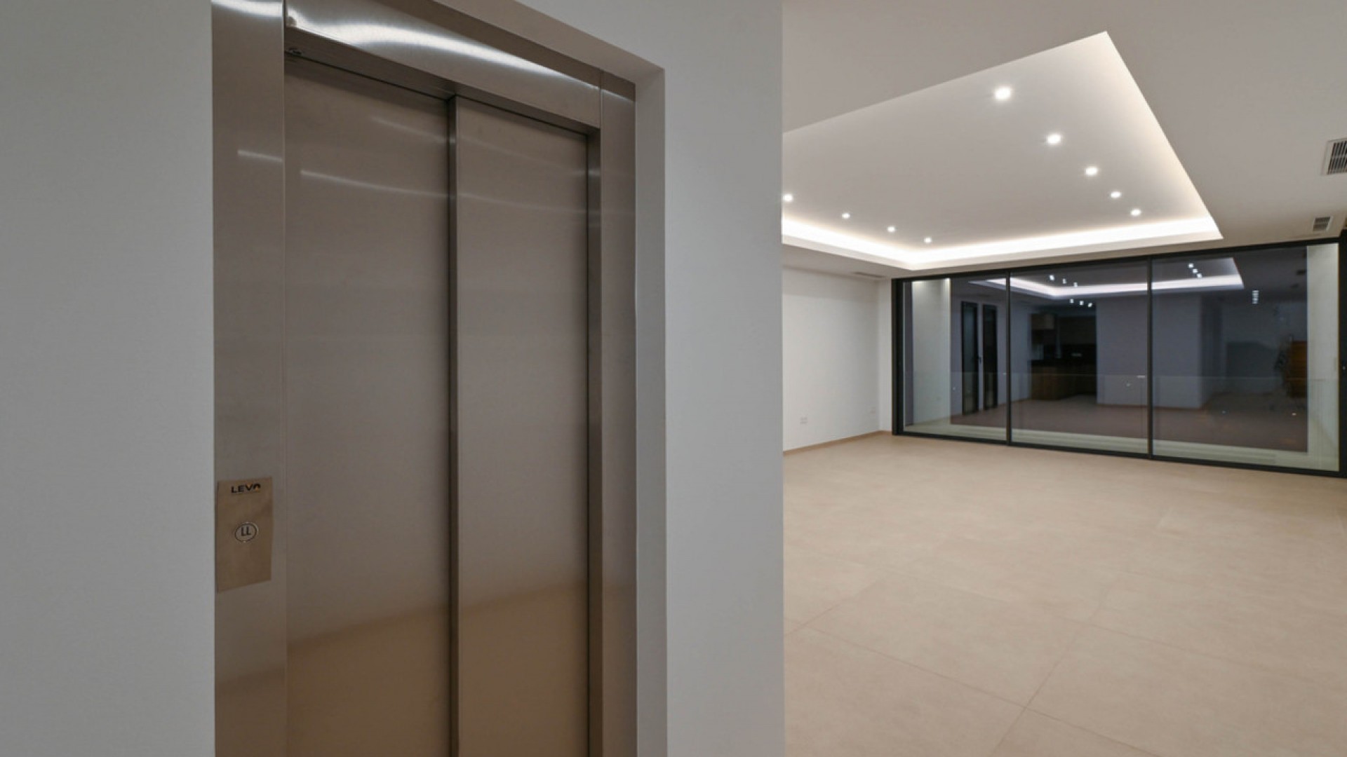 Sale - Detached Villa -
Calpe