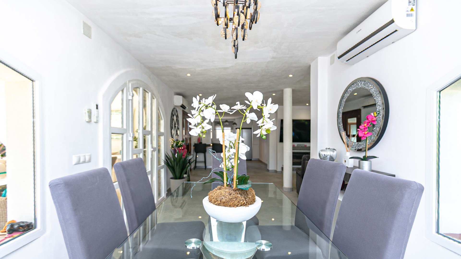 Sale - Detached Villa -
Campoamor - Lomas de Don Juan