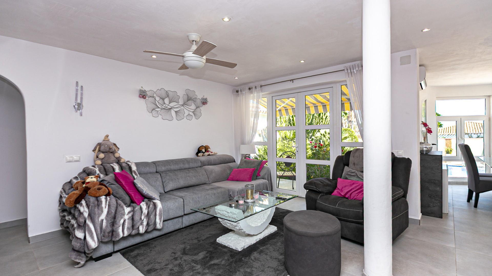 Sale - Detached Villa -
Campoamor - Lomas de Don Juan