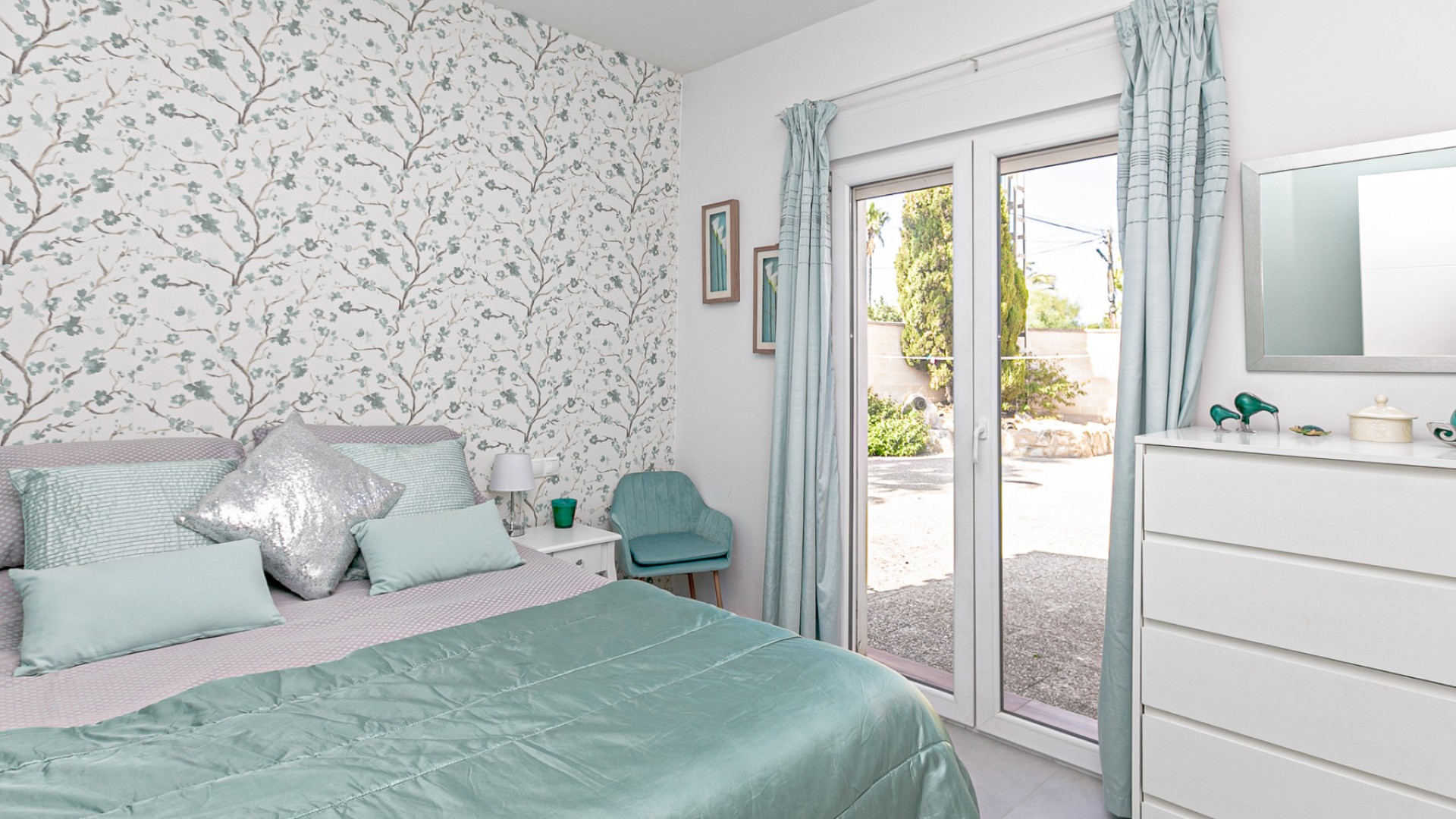 Sale - Detached Villa -
Campoamor - Lomas de Don Juan