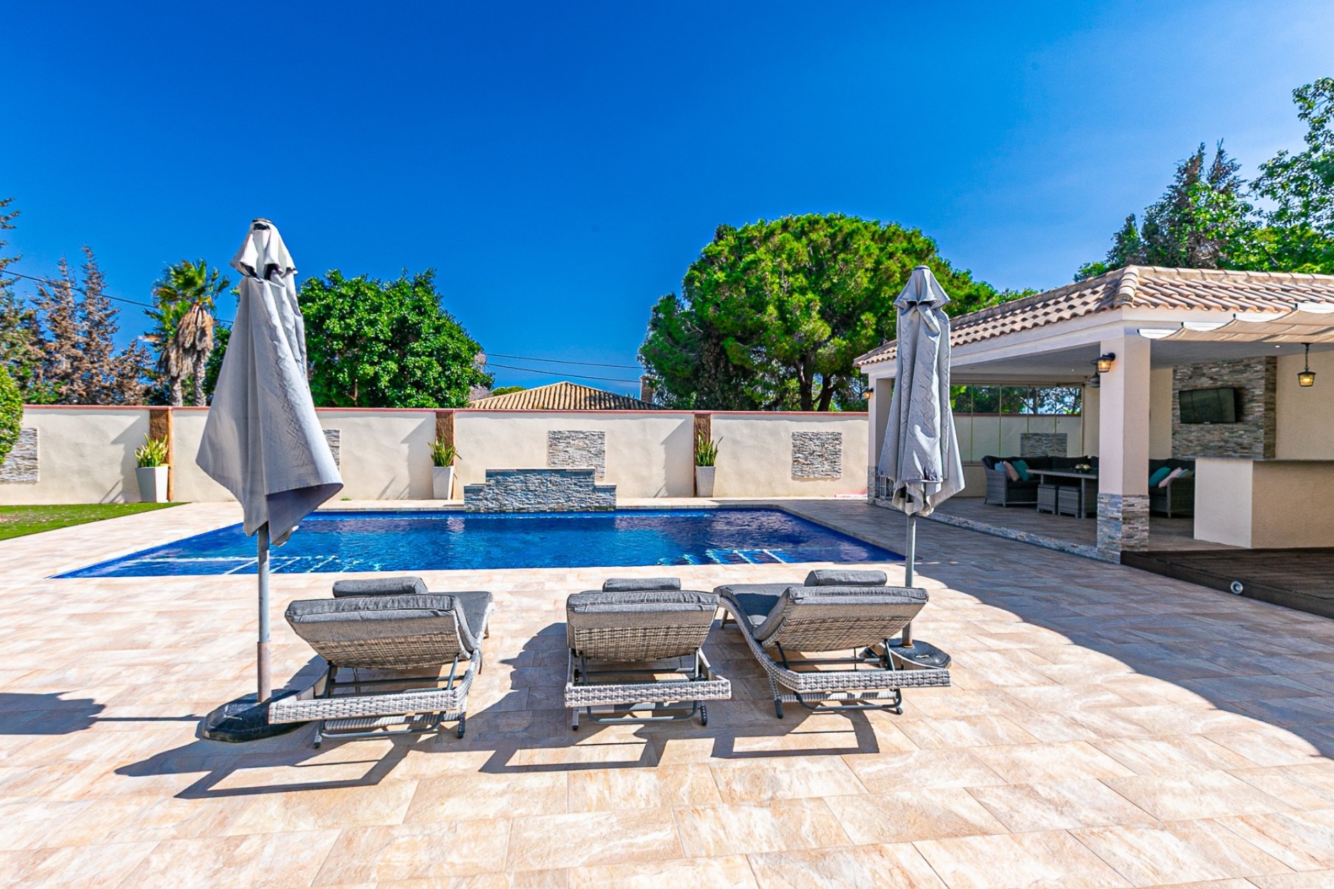 Sale - Detached Villa -
Campoamor - Lomas de Don Juan