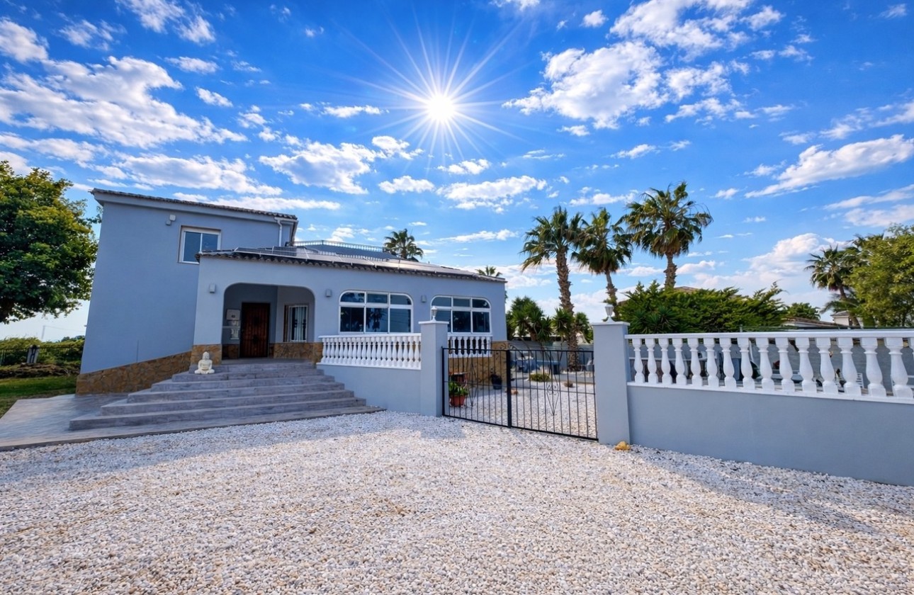 Sale - Detached Villa -
Catral - Costa Blanca