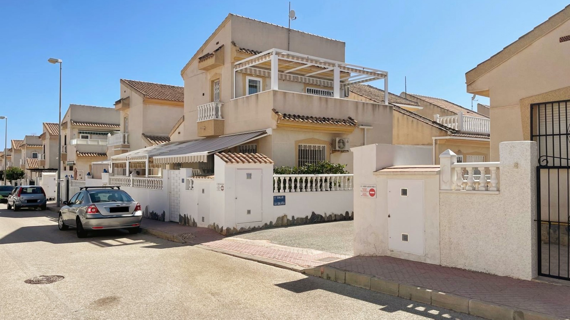 Sale - Detached Villa -
Ciudad Quesada - Rojales - Airstrip