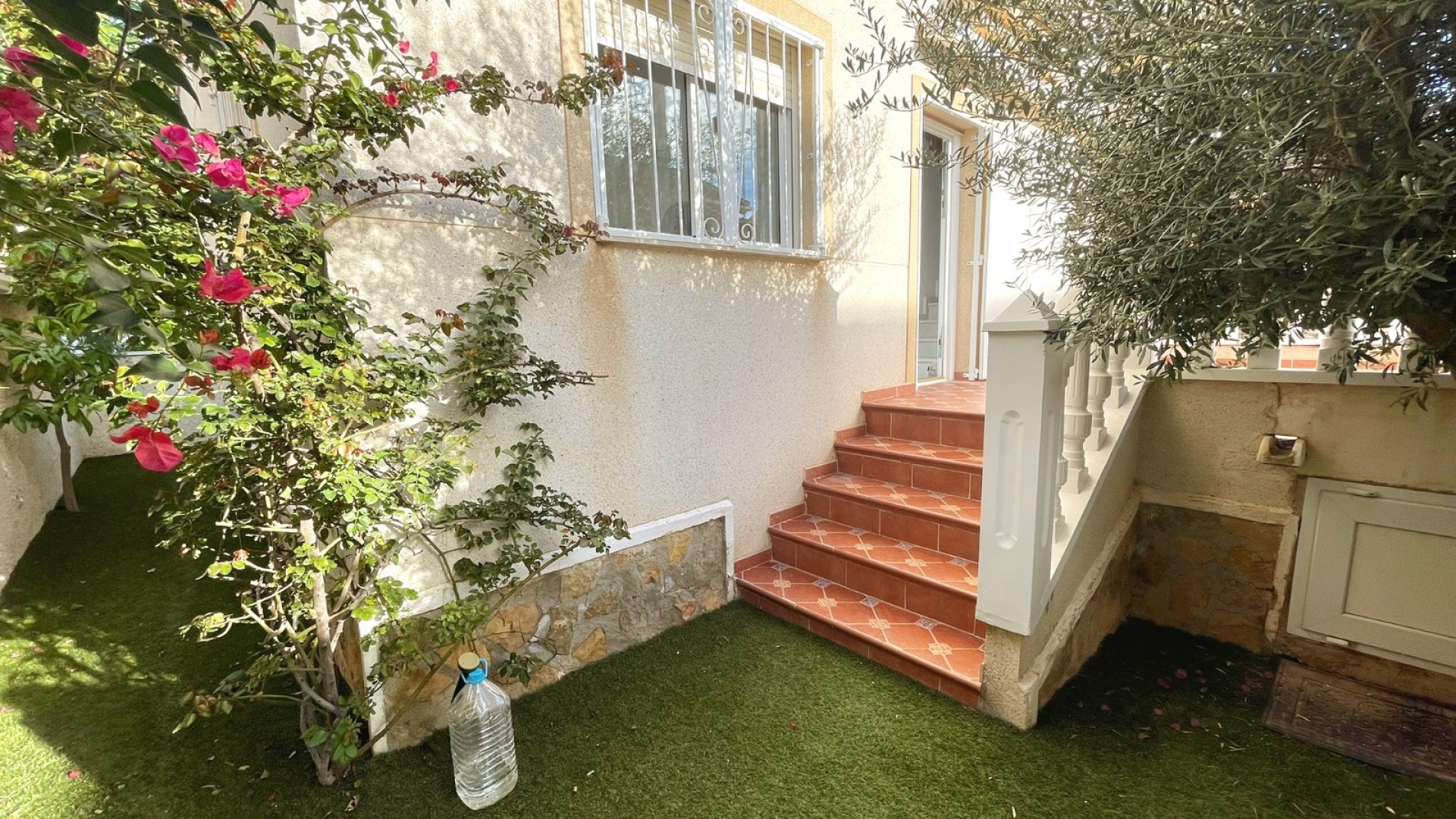 Sale - Detached Villa -
Ciudad Quesada - Rojales - Airstrip