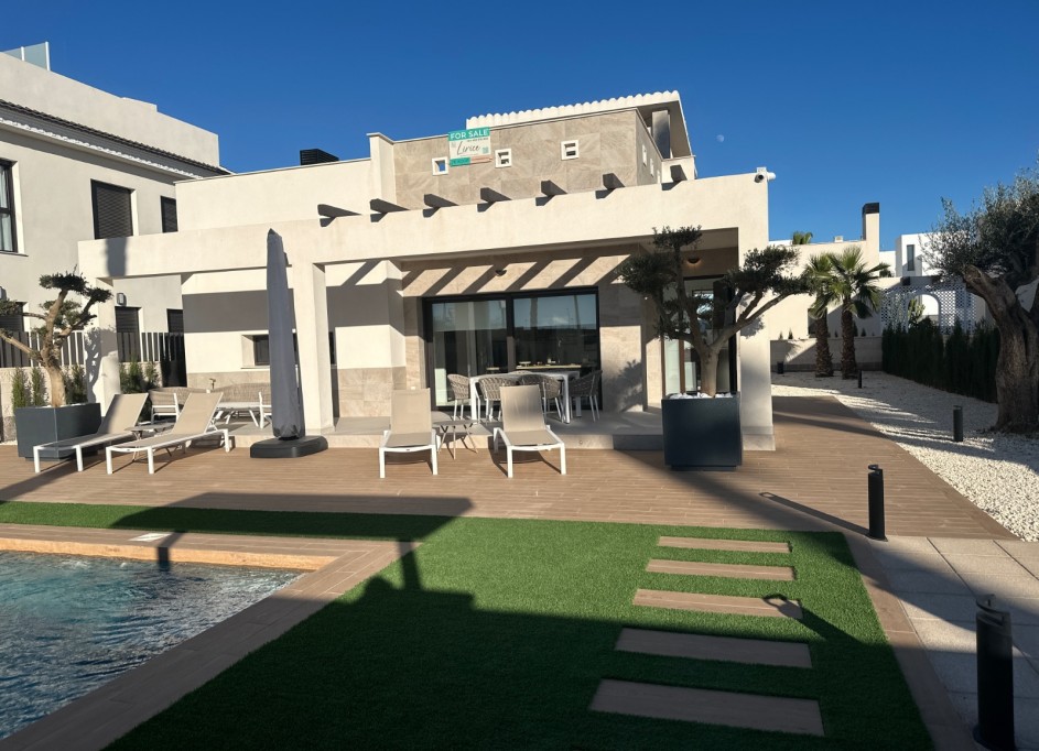 Sale - Detached Villa -
Ciudad Quesada - Rojales - Dona Pepa