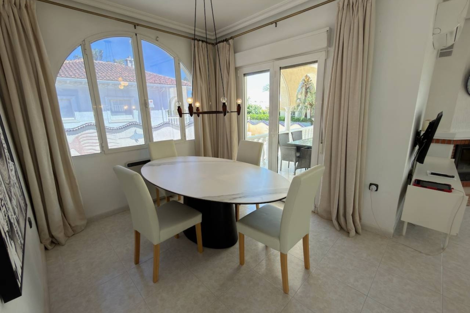 Sale - Detached Villa -
Ciudad Quesada - Rojales - Urbanizaciones