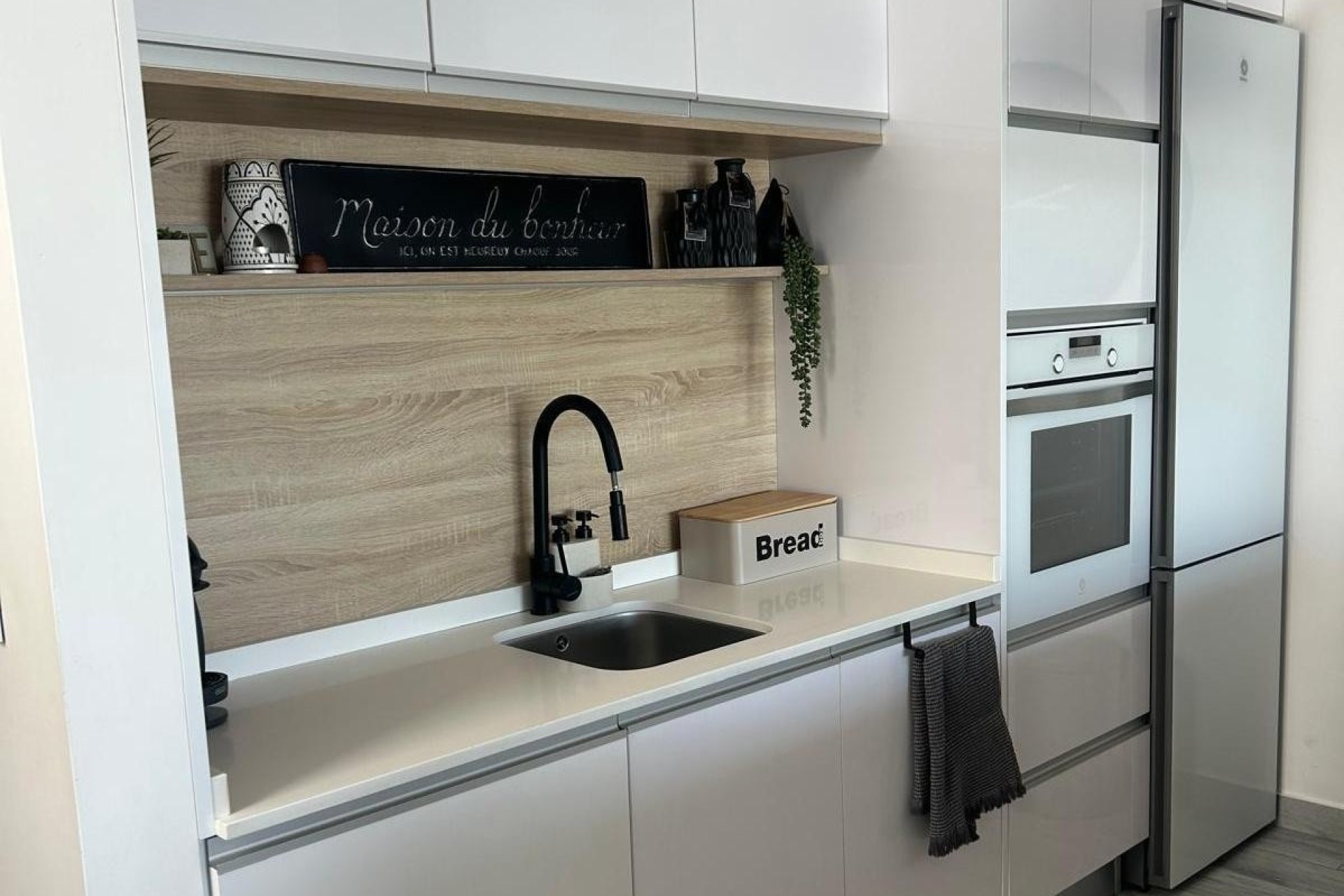 Sale - Detached Villa -
Daya Vieja - Costa Blanca