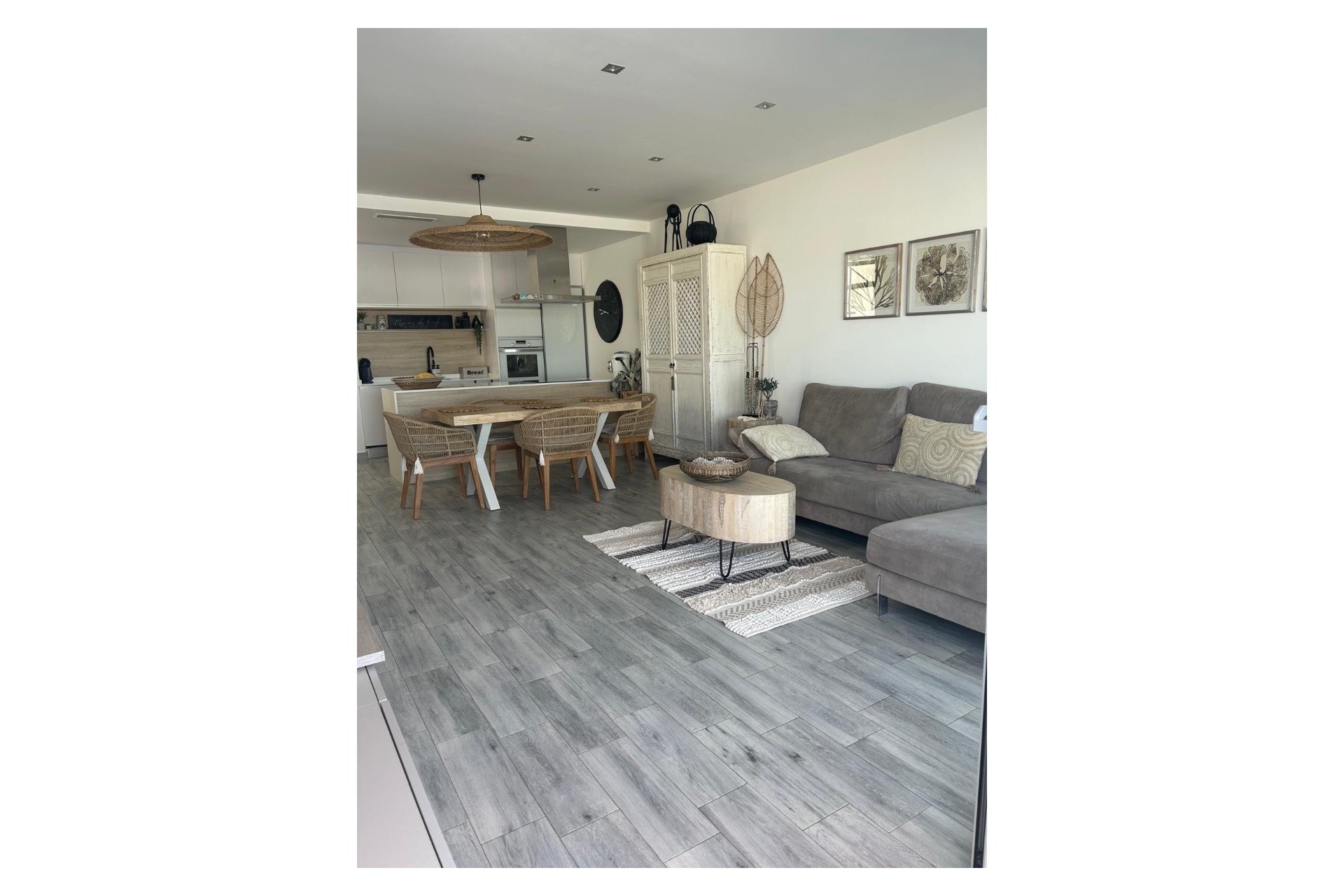 Sale - Detached Villa -
Daya Vieja - Costa Blanca