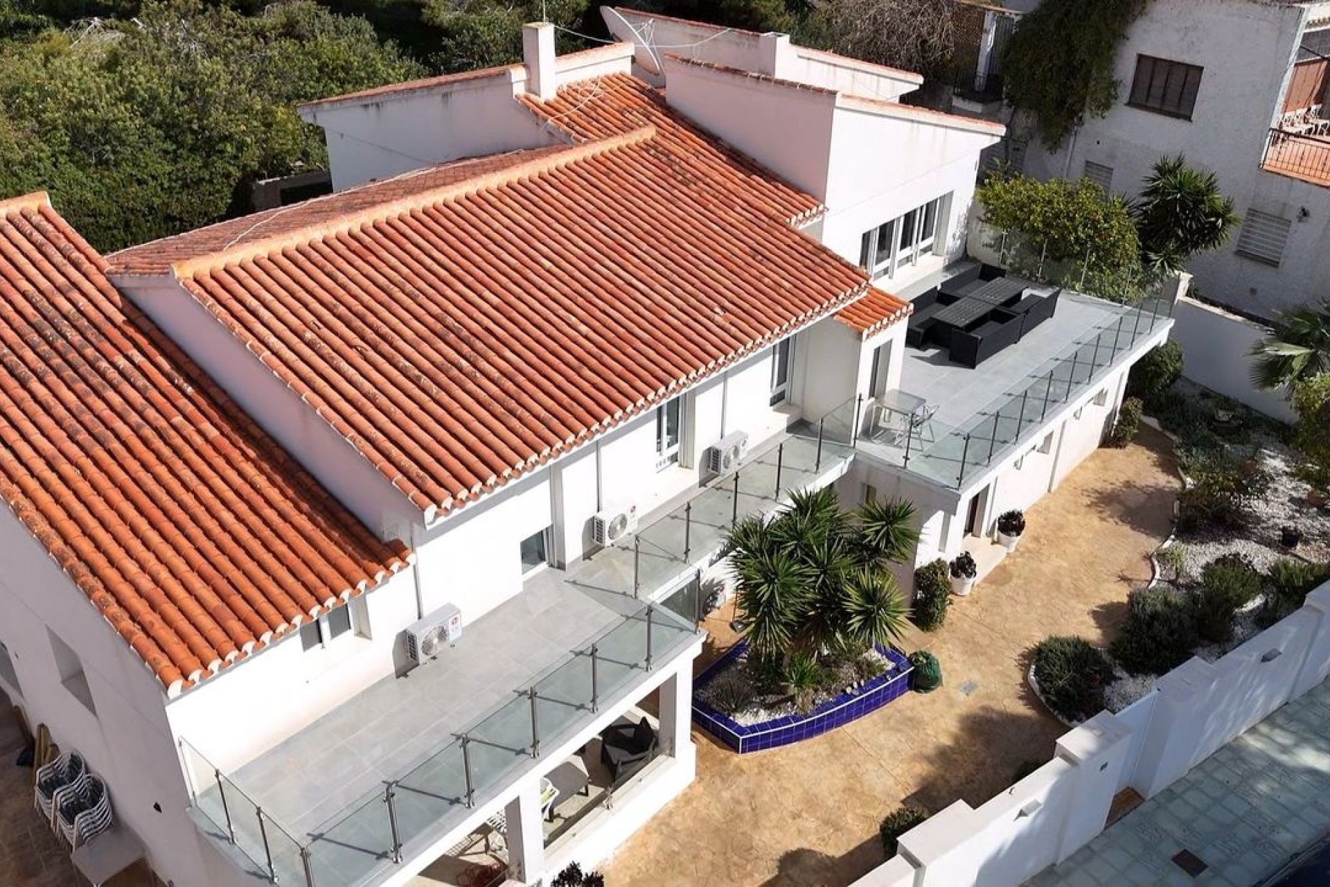 Sale - Detached Villa -
Dehesa de Campoamor - Costa Blanca