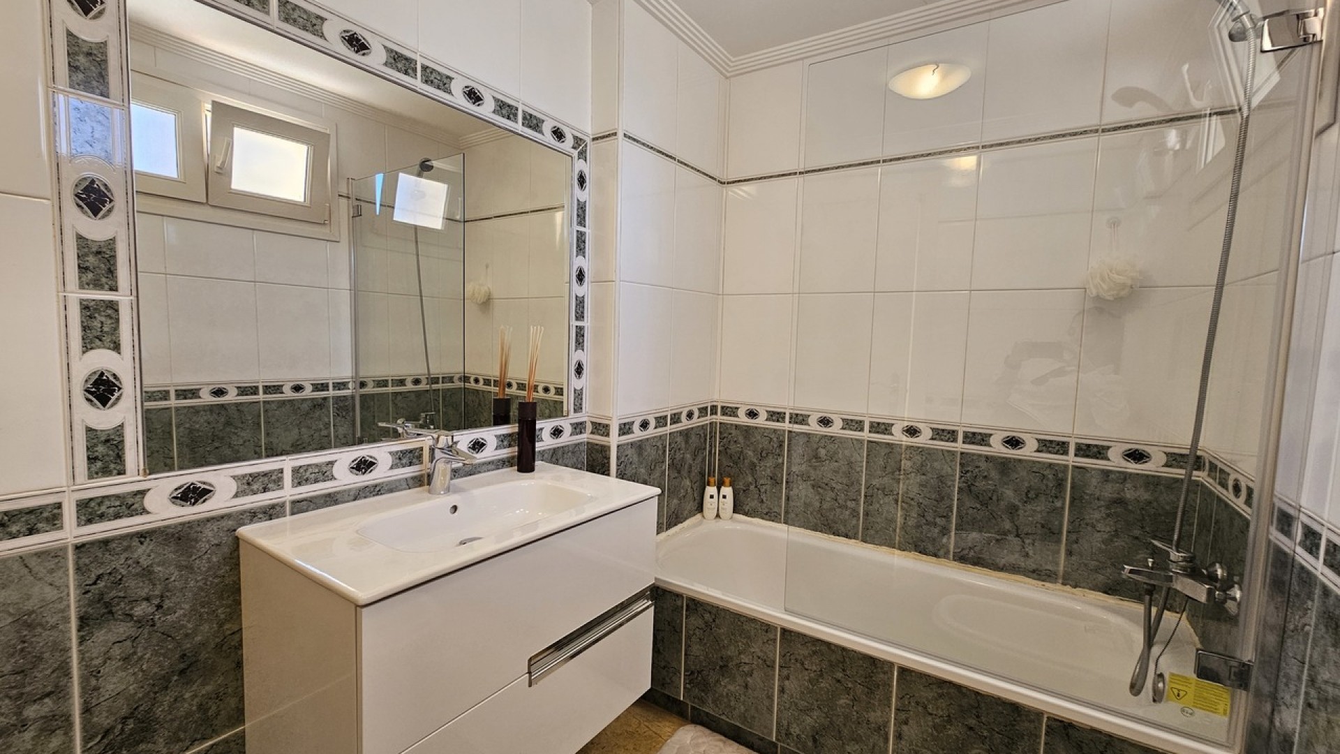 Sale - Detached Villa -
Dehesa de Campoamor - Dehesa de campoamor