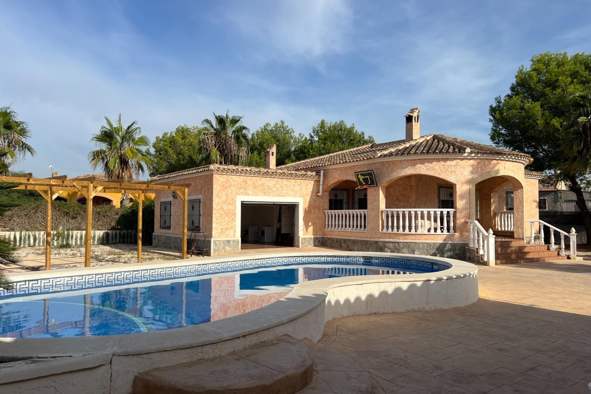 Sale - Detached Villa -
Dolores - CMNO. ESCORREDOR