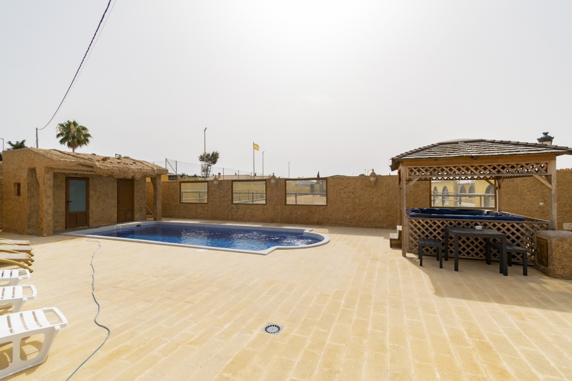 Sale - Detached Villa -
El Beal - Inland