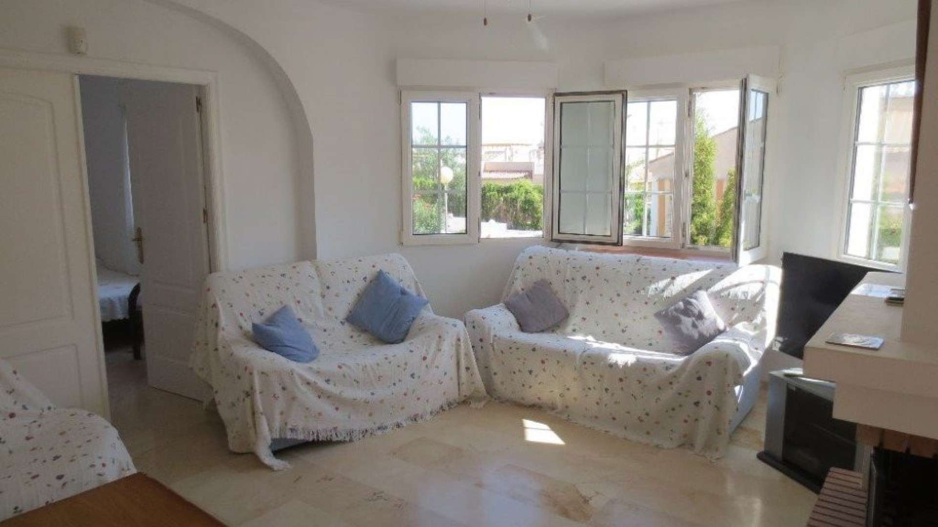 Sale - Detached Villa -
El Galan