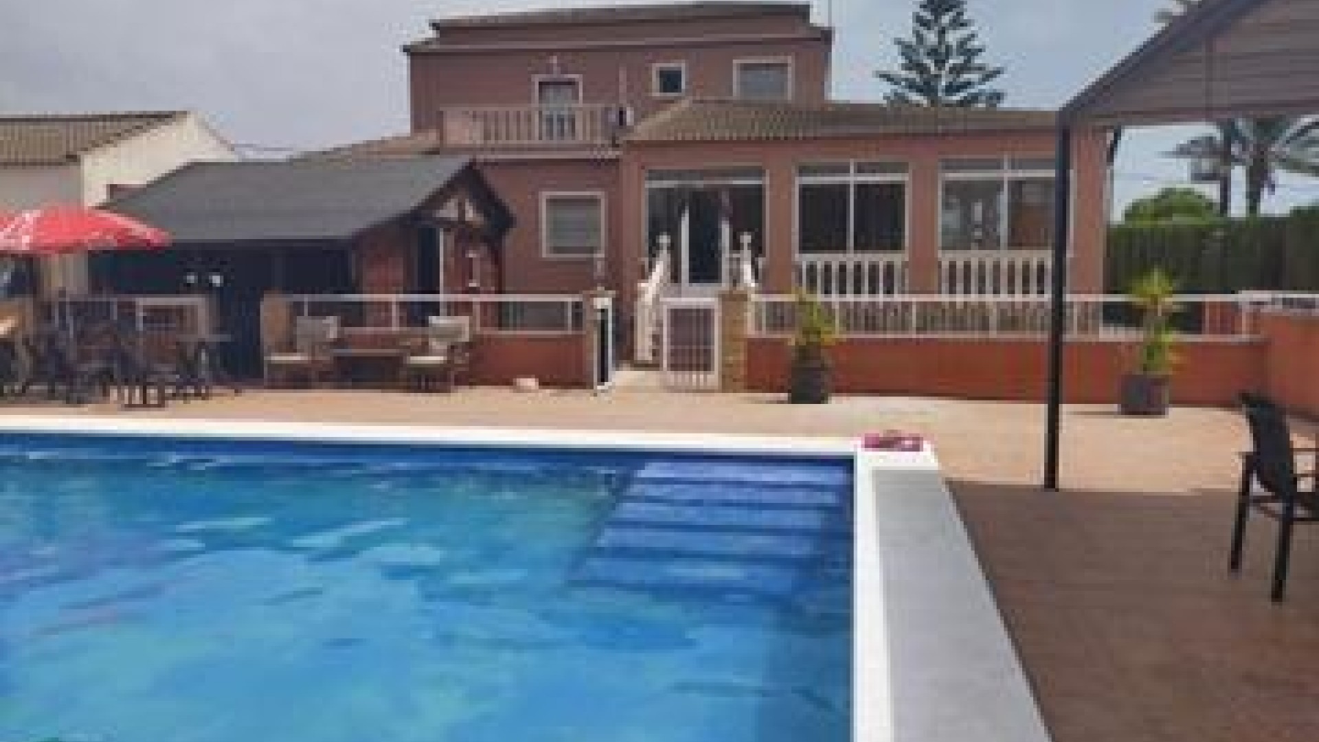 Sale - Detached Villa -
Elche