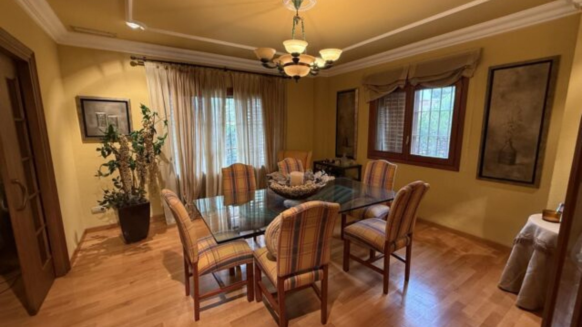 Sale - Detached Villa -
Elda