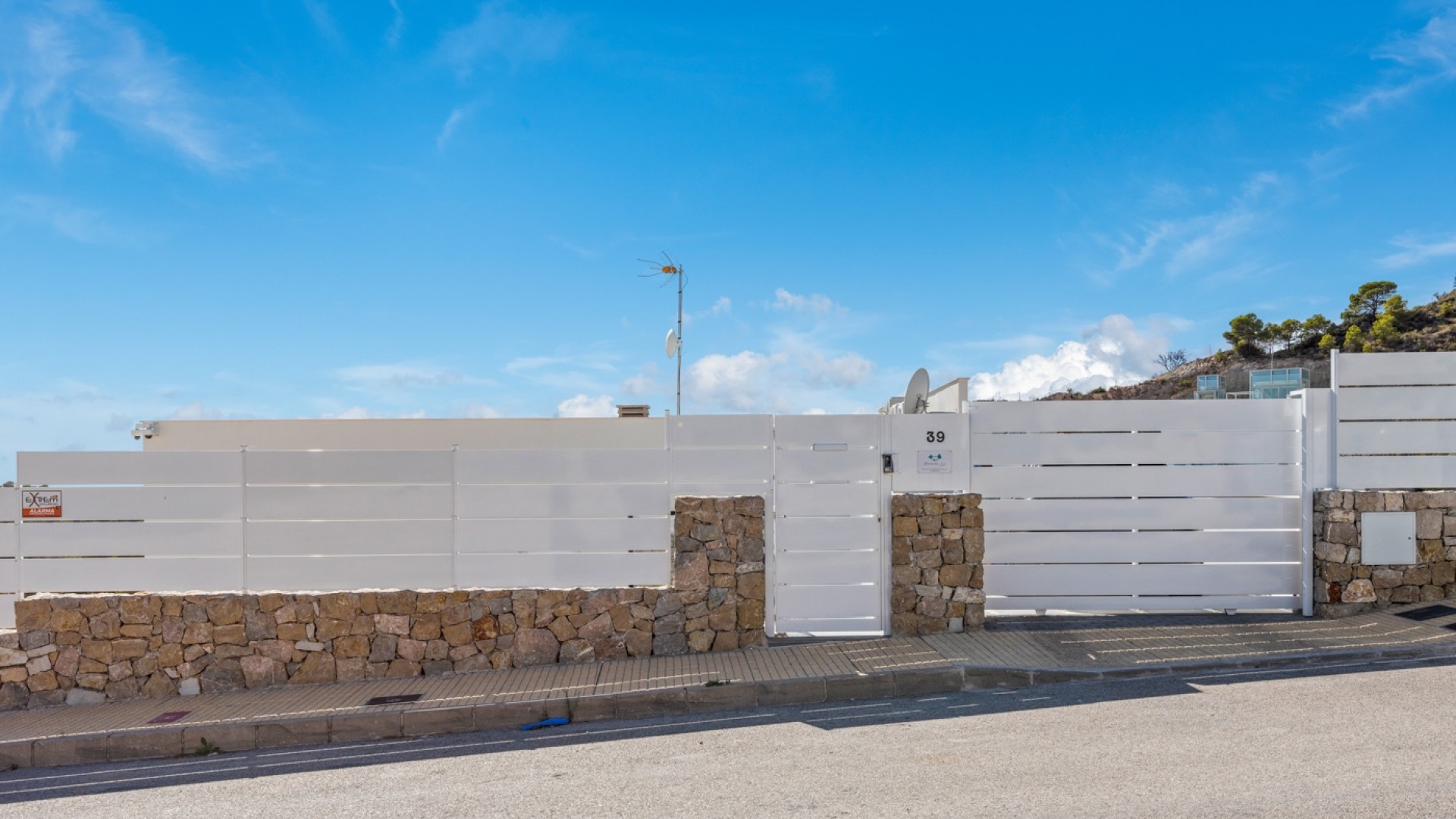 Sale - Detached Villa -
Finestrat - Sierra cortina