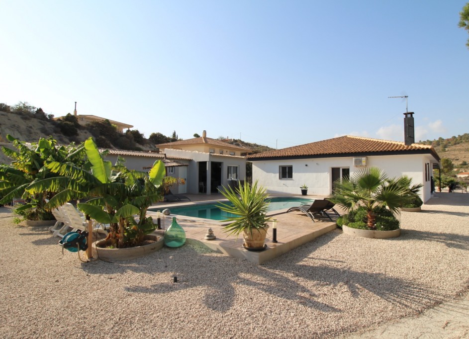 Sale - Detached Villa -
Fortuna