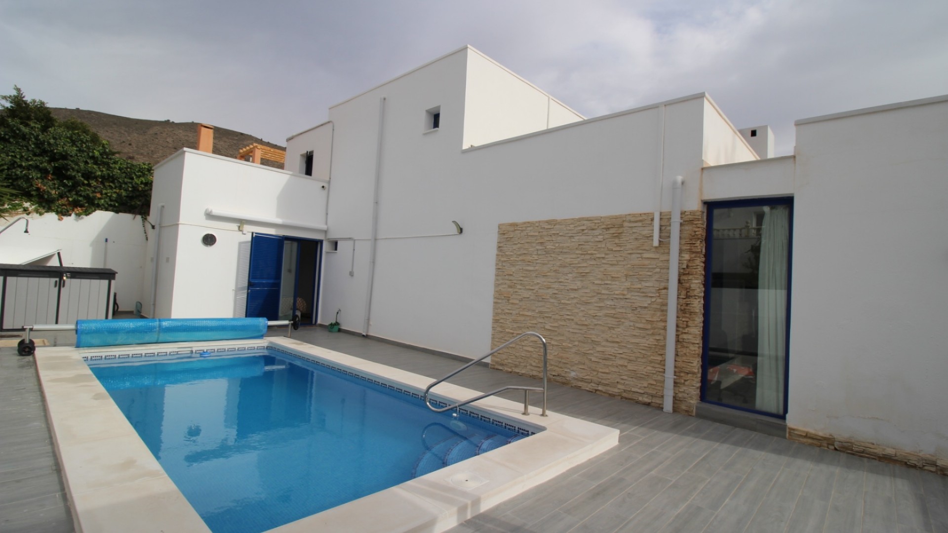 Sale - Detached Villa -
Fortuna