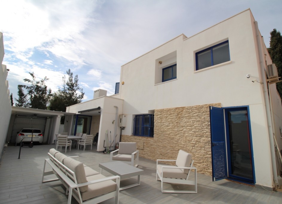 Sale - Detached Villa -
Fortuna