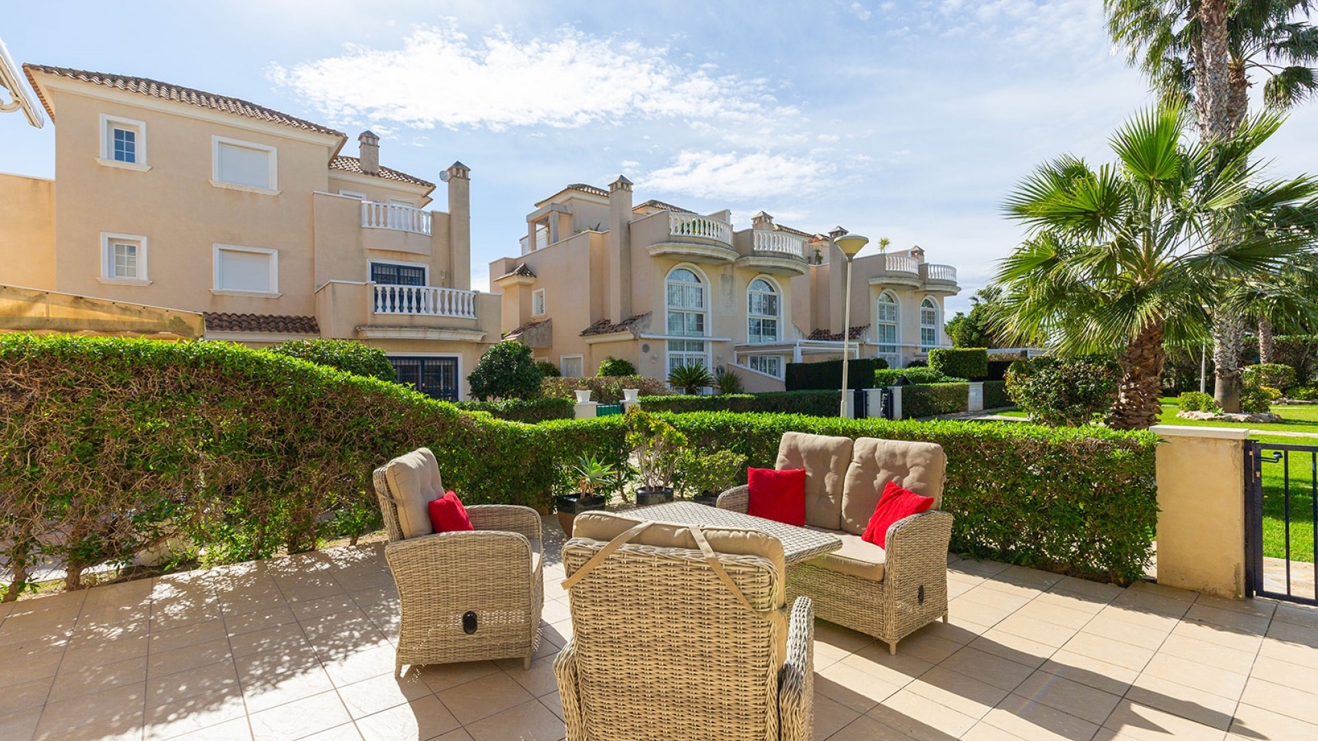 Sale - Detached Villa -
Guardamar del Segura - El Raso