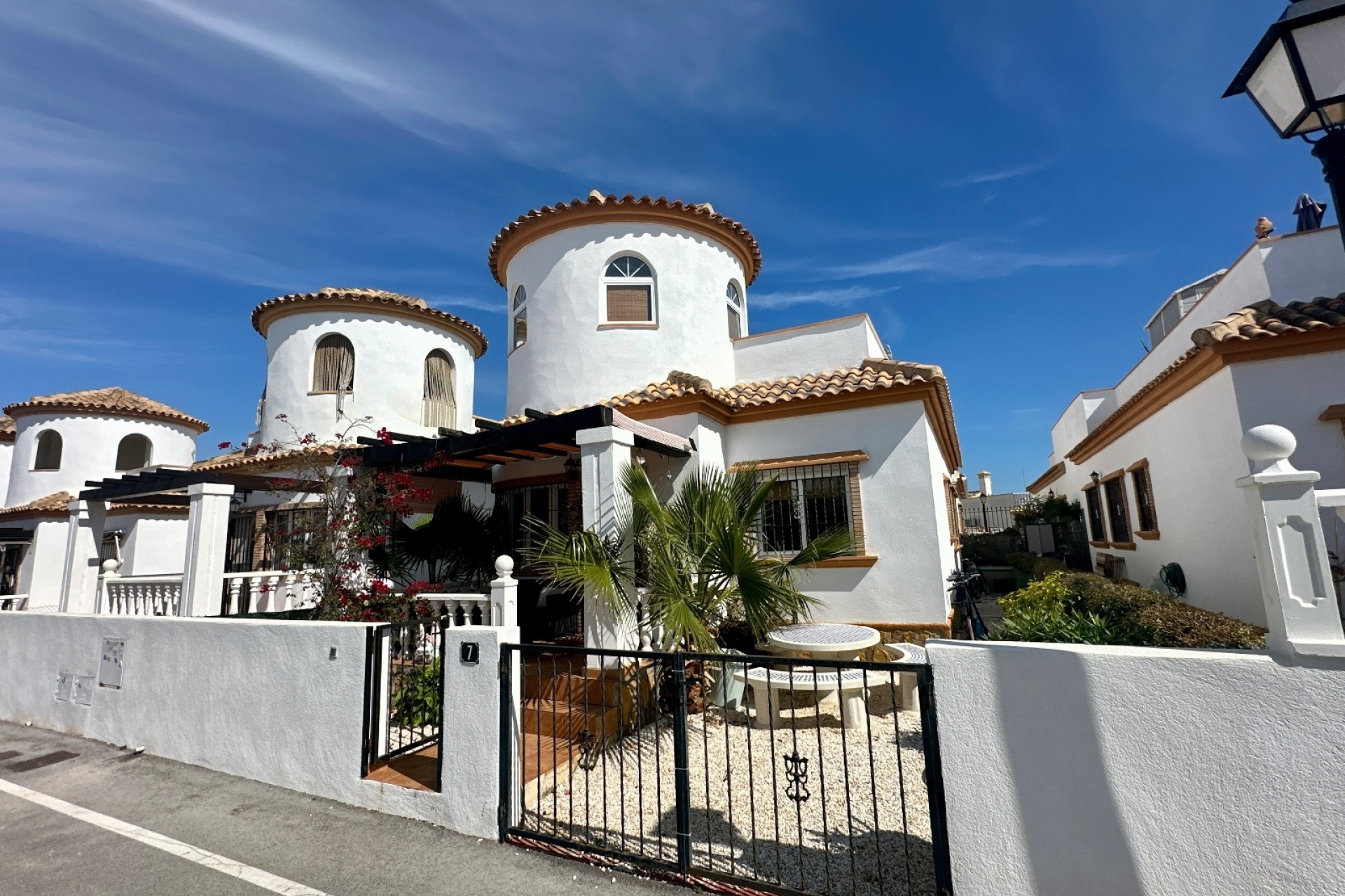 Sale - Detached Villa -
Guardamar del Segura - El Raso
