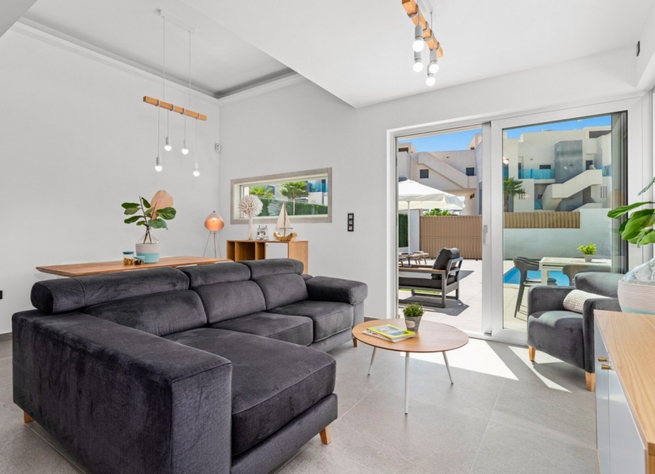 Sale - Detached Villa -
Guardamar del Segura - EL RASO