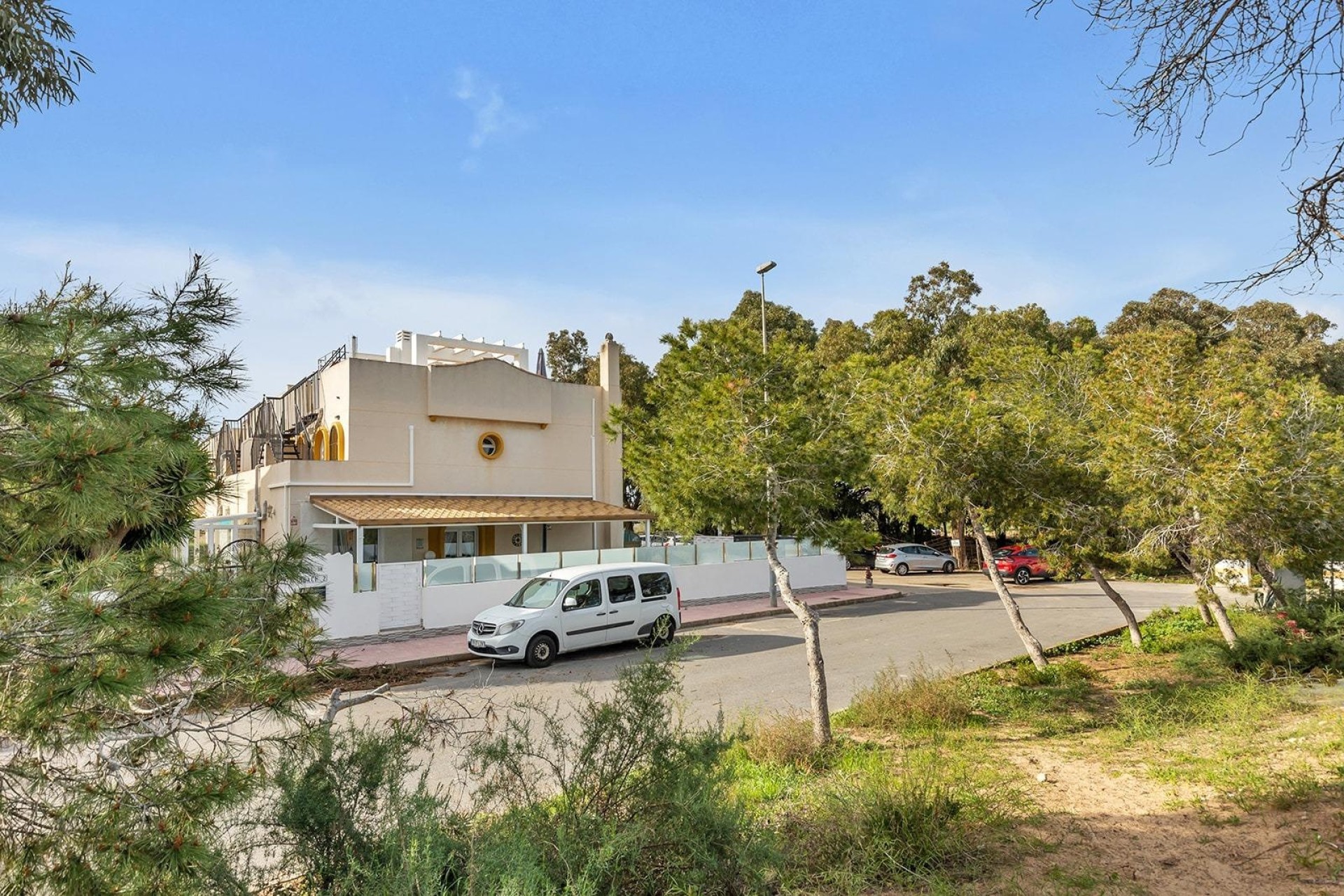 Sale - Detached Villa -
Guardamar del Segura - Urbanizaciones