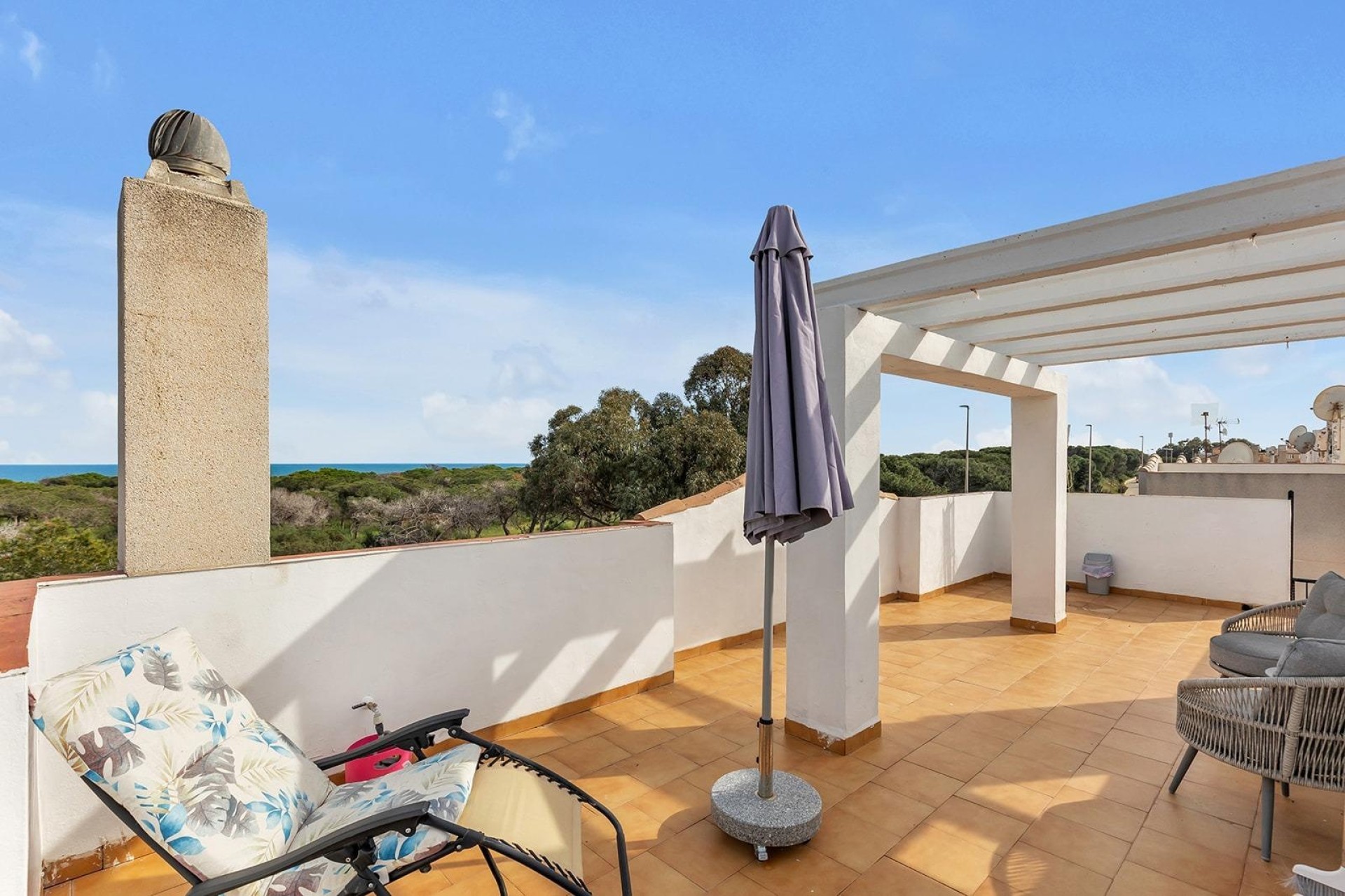 Sale - Detached Villa -
Guardamar del Segura - Urbanizaciones