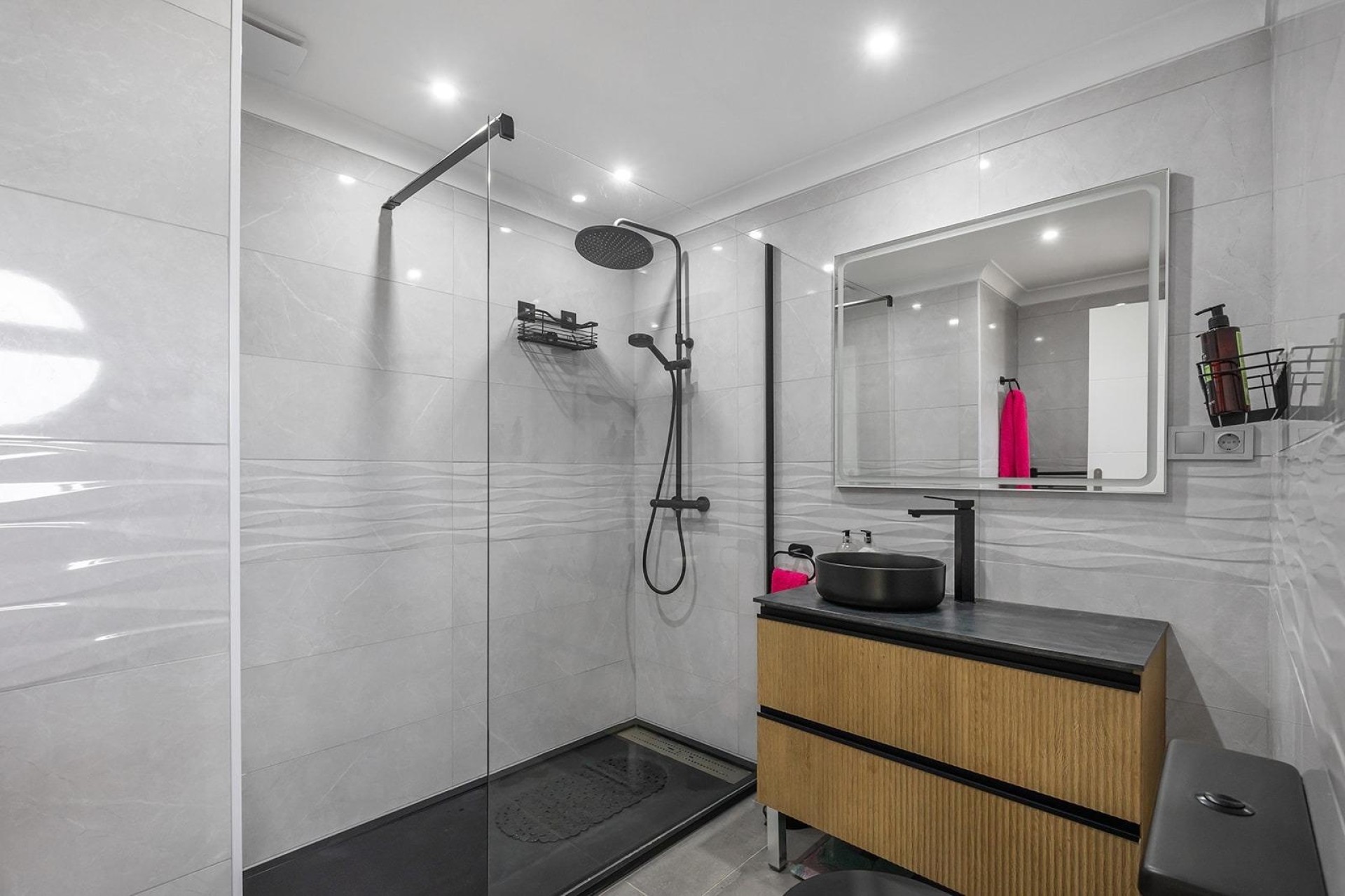 Sale - Detached Villa -
Guardamar del Segura - Urbanizaciones