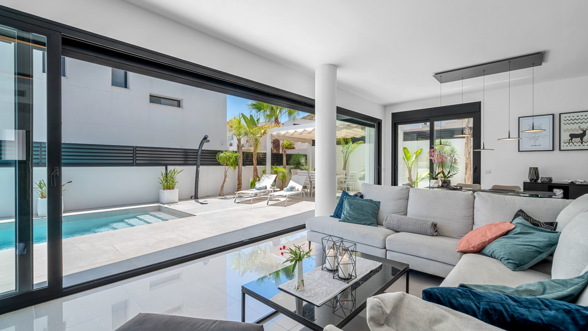 Sale - Detached Villa -
Guardamar del Segura