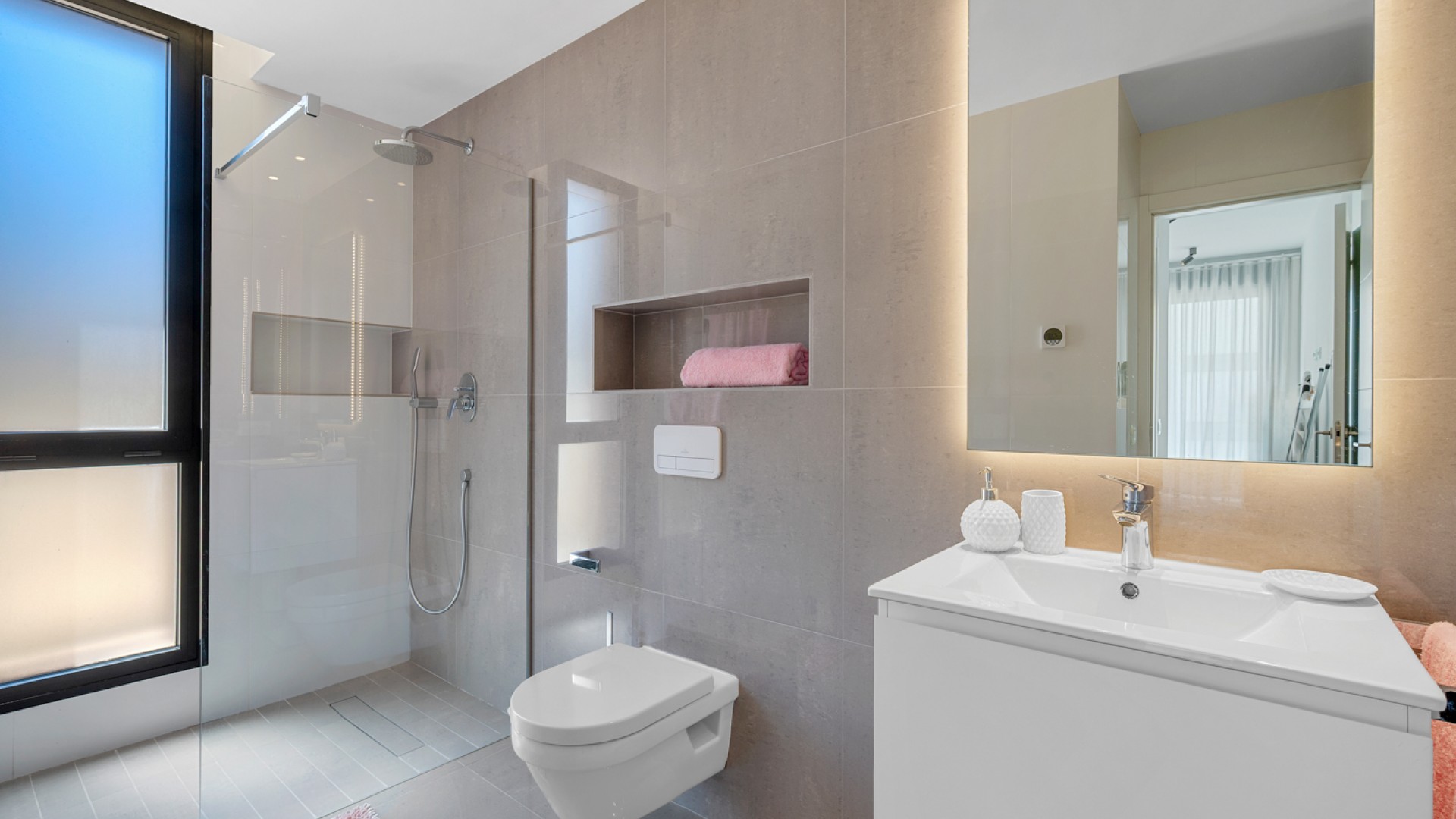 Sale - Detached Villa -
Guardamar del Segura