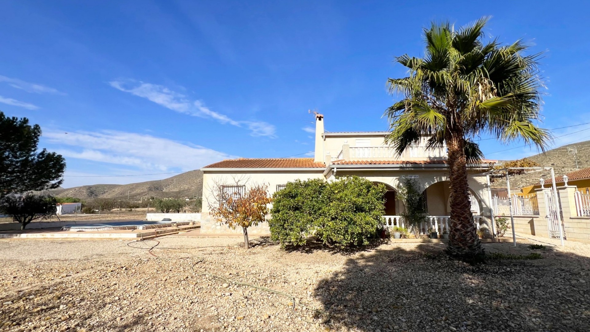 Sale - Detached Villa -
Hondón de los Fráiles