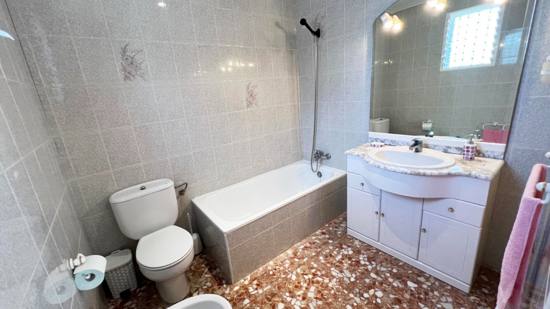 Sale - Detached Villa -
Hondón de los Fráiles