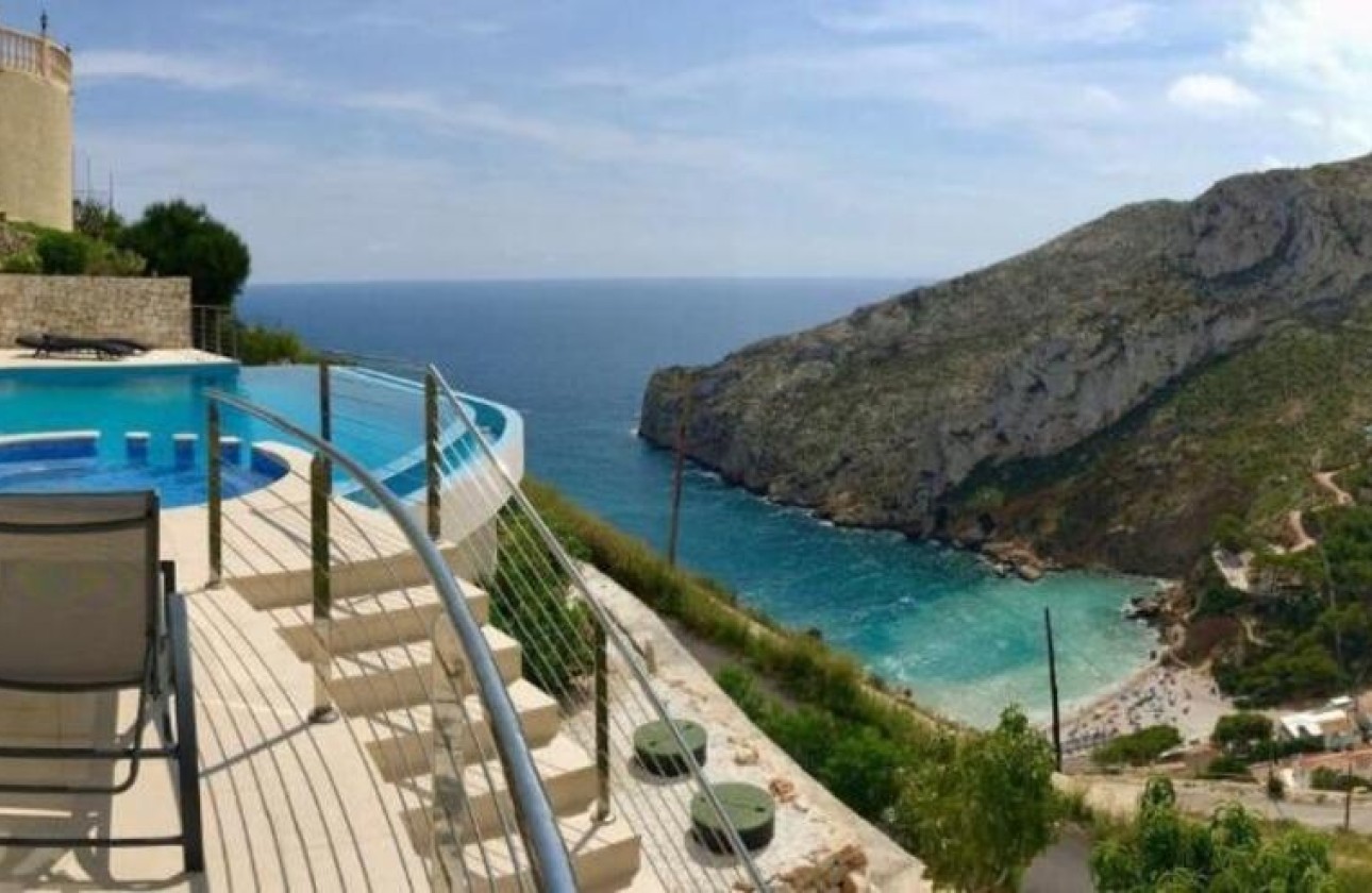 Sale - Detached Villa -
Jávea - Costa Blanca