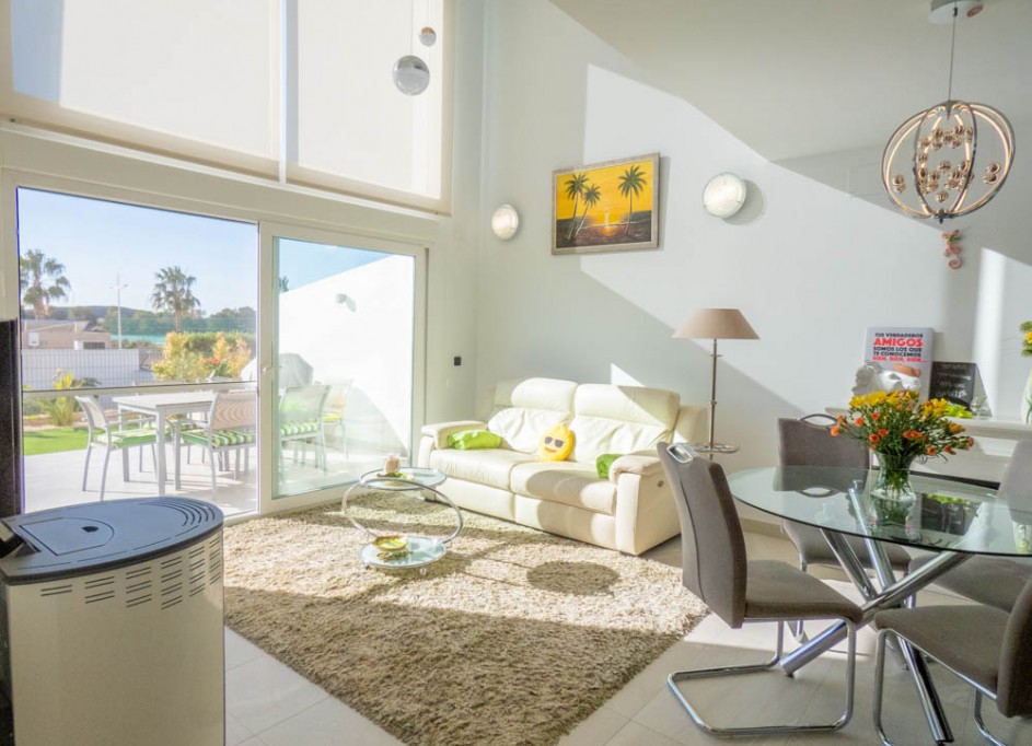 Sale - Detached Villa -
La Finca Golf - Algorfa