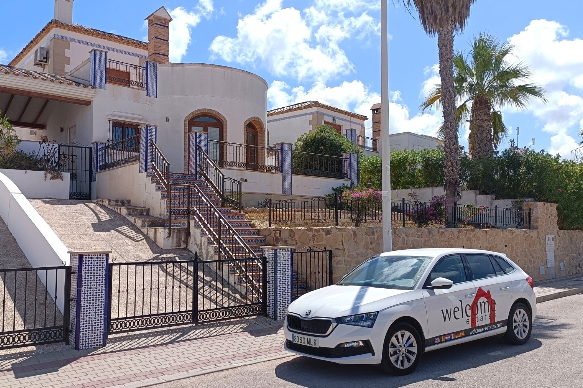 Sale - Detached Villa -
La Finca Golf - Algorfa