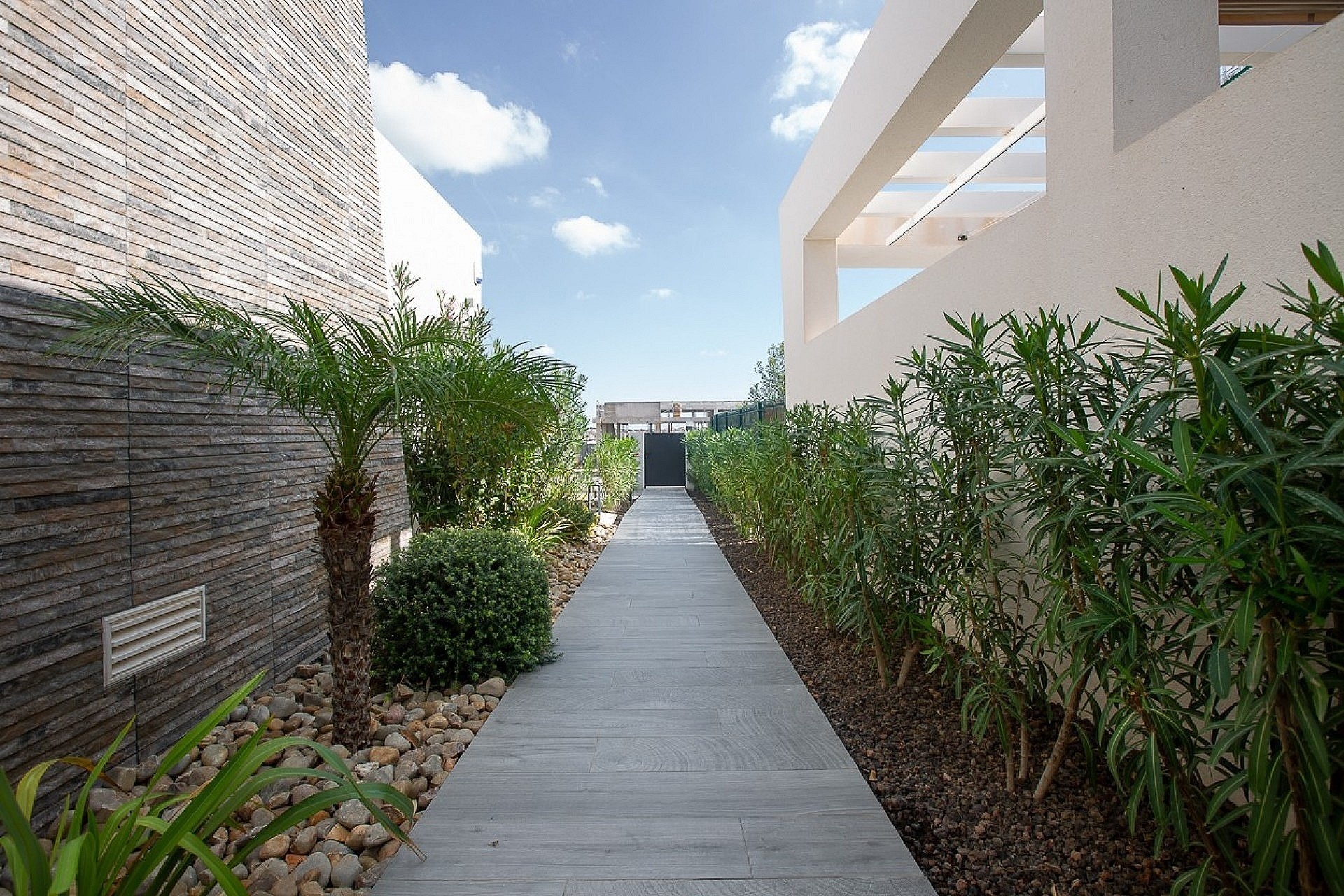 Sale - Detached Villa -
La Finca Golf - Inland