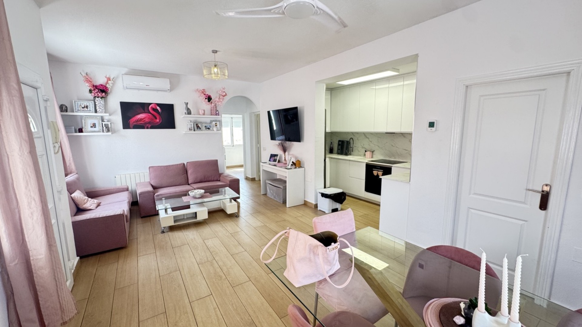 Sale - Detached Villa -
La Florida