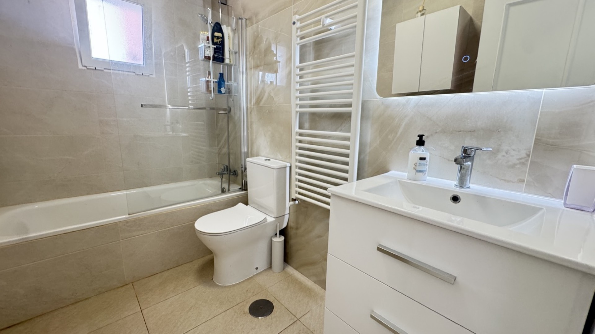 Sale - Detached Villa -
La Florida