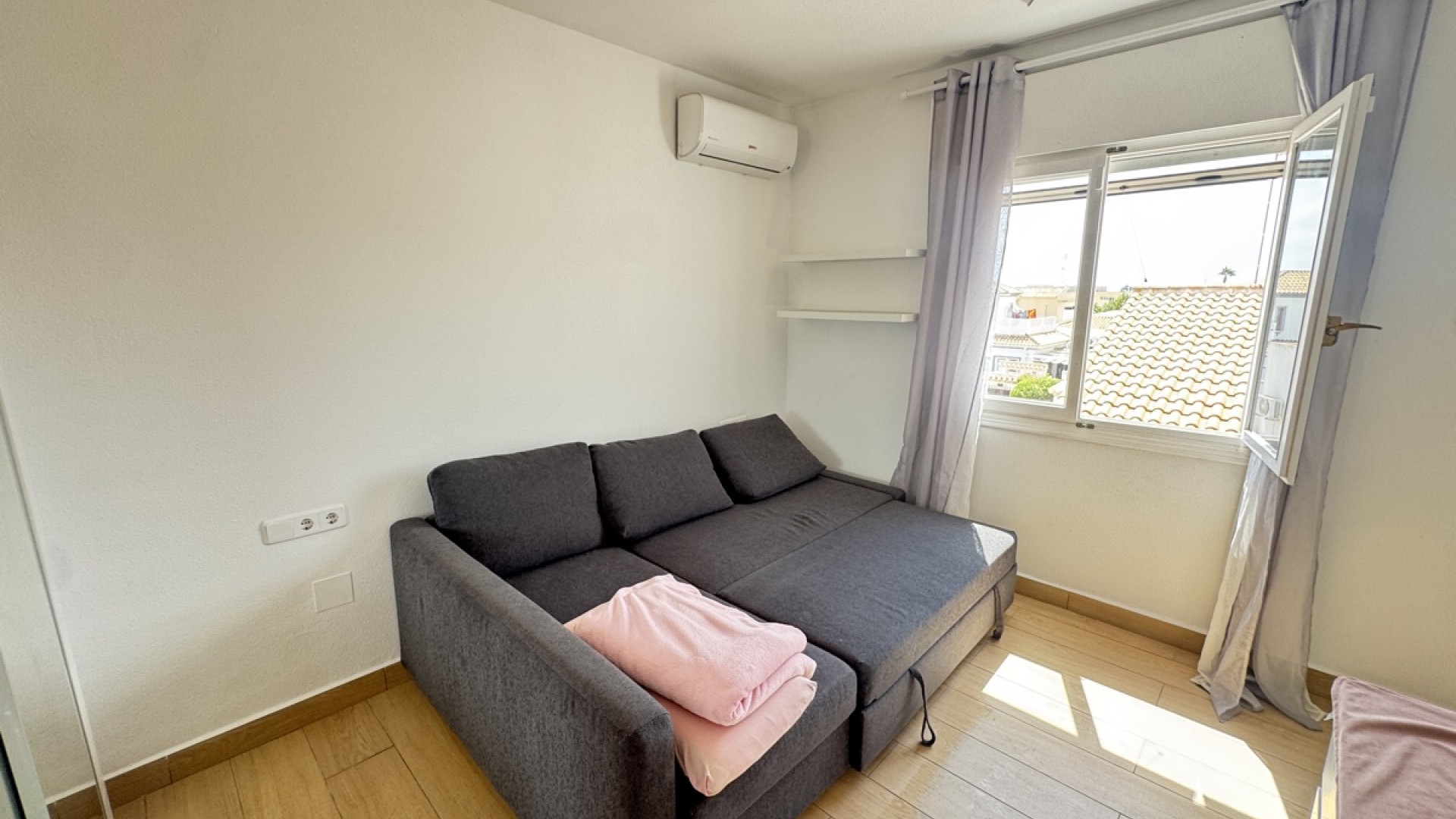 Sale - Detached Villa -
La Florida